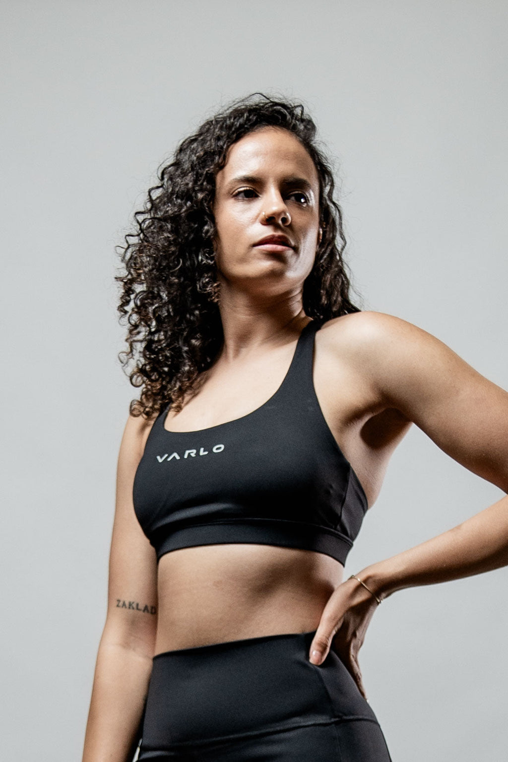 Varlo Women's SOHO Cross Back Sports Bra (Black) — detail close-up