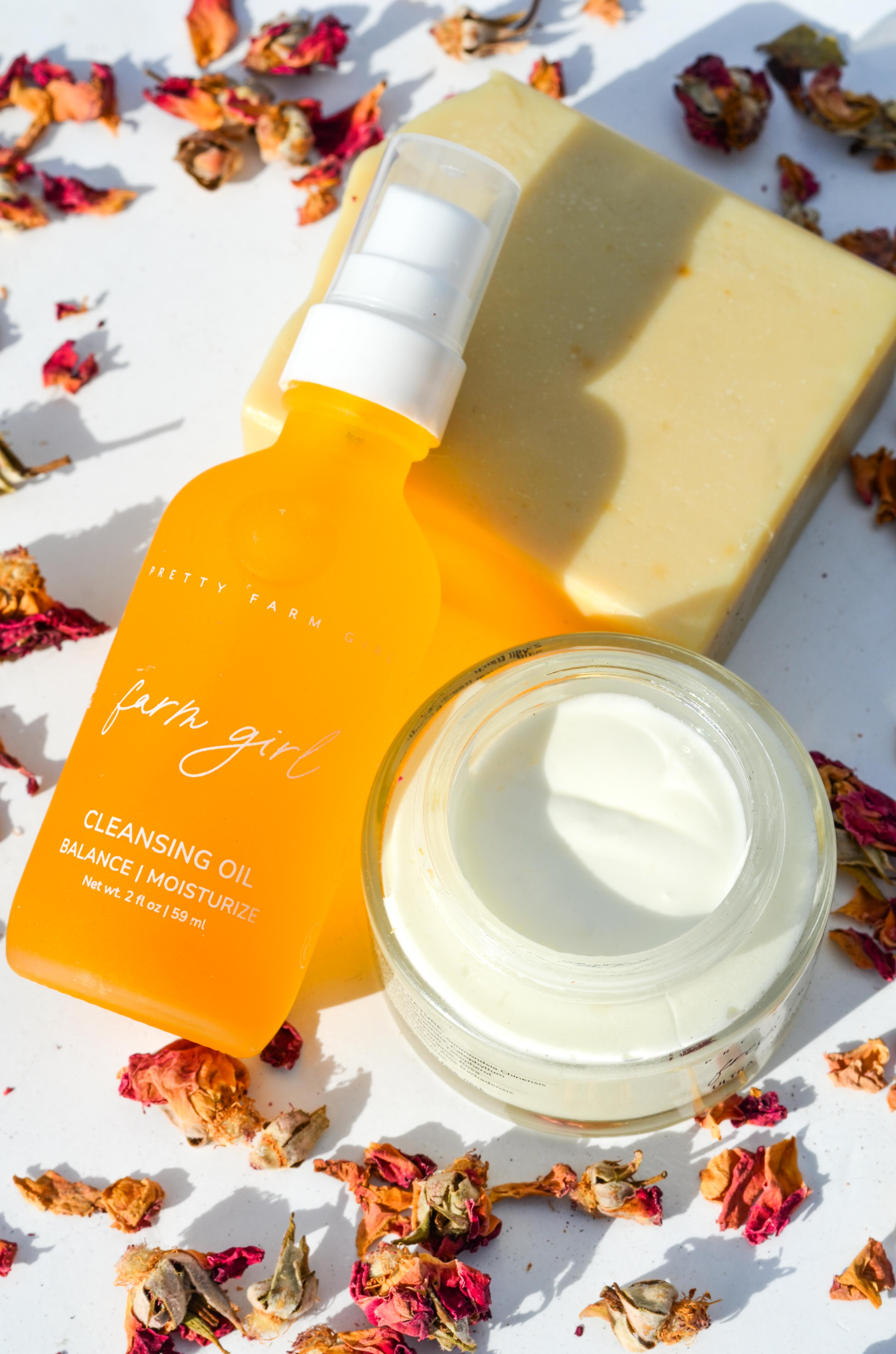 Pretty farm girl Double Cleansing Kit: Anti-Aging — lifestyle context