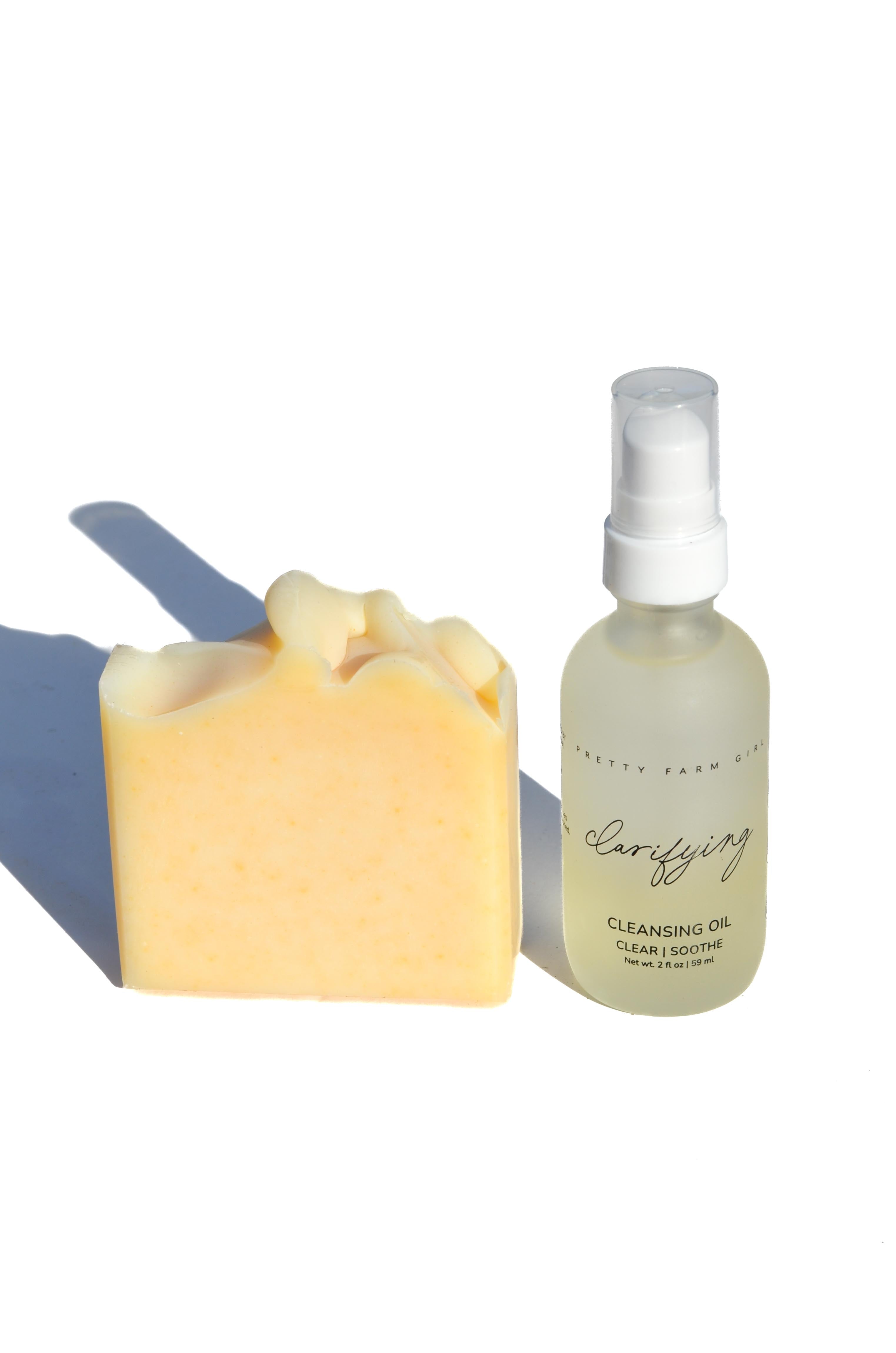 Pretty farm girl Double Cleansing Kit: Soothing — back view