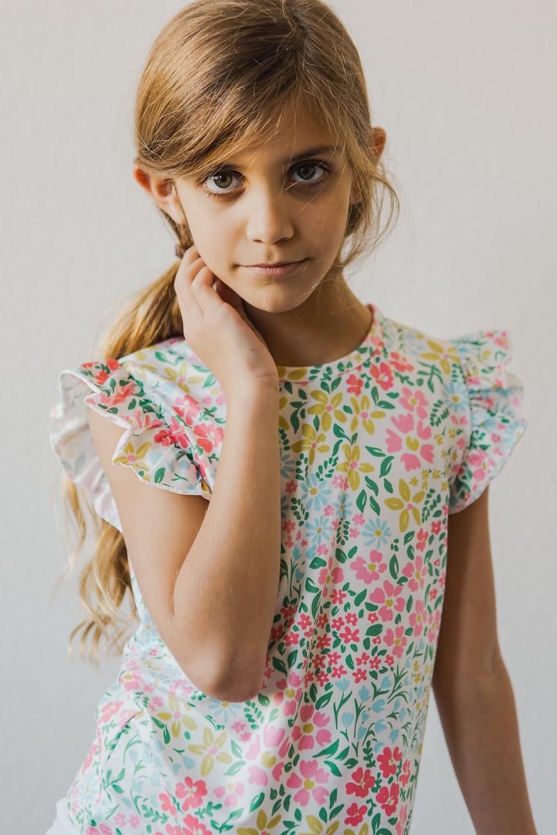 Mila & Rose ® Daffodils S/S Ruffle Tee — alternative angle