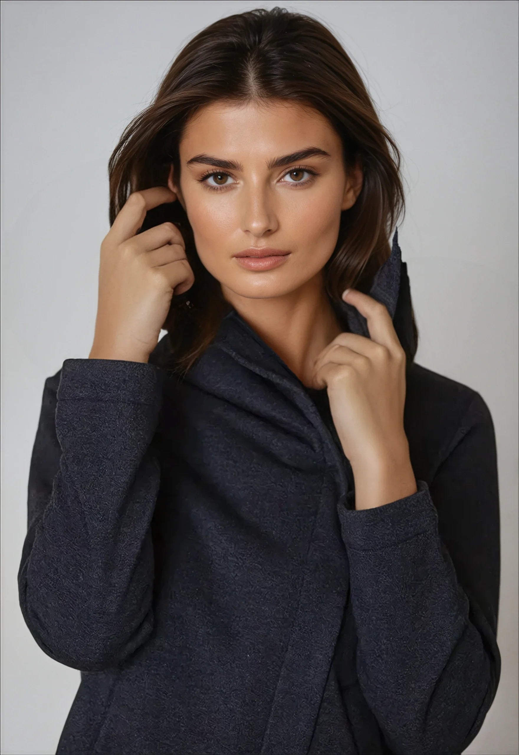 Buki Dakota Hoodie Sweatshirt Jacket - Charcoal — detail close-up