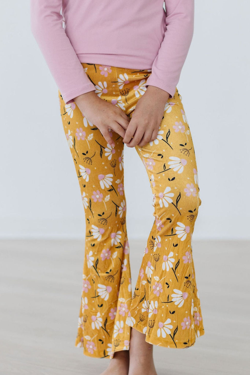 Mila & Rose ® Dandelions in Fall Ribbed Velvet Bells — detail close-up