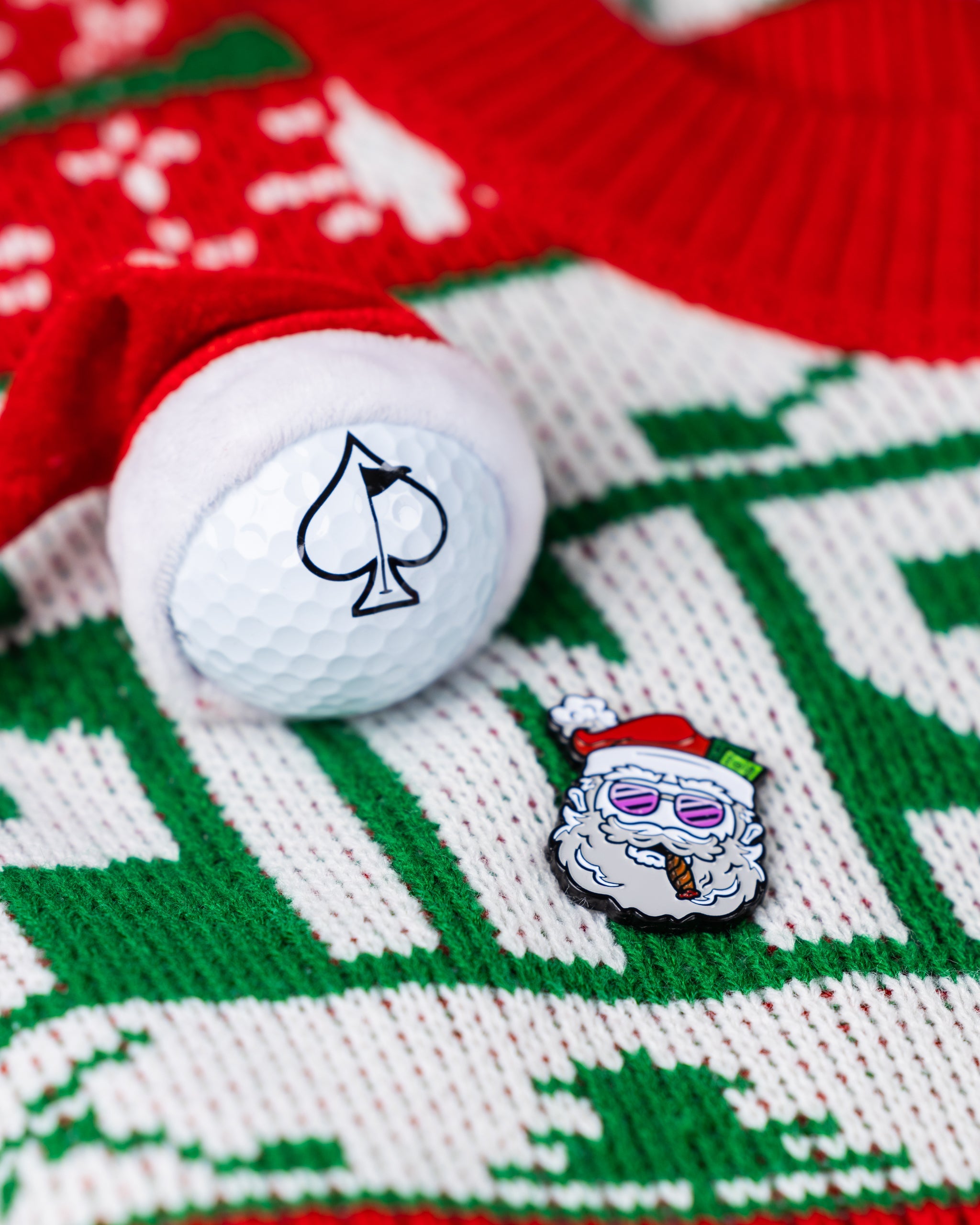 Santa the Degenerate Ball Marker – Pins and Aces, view 8