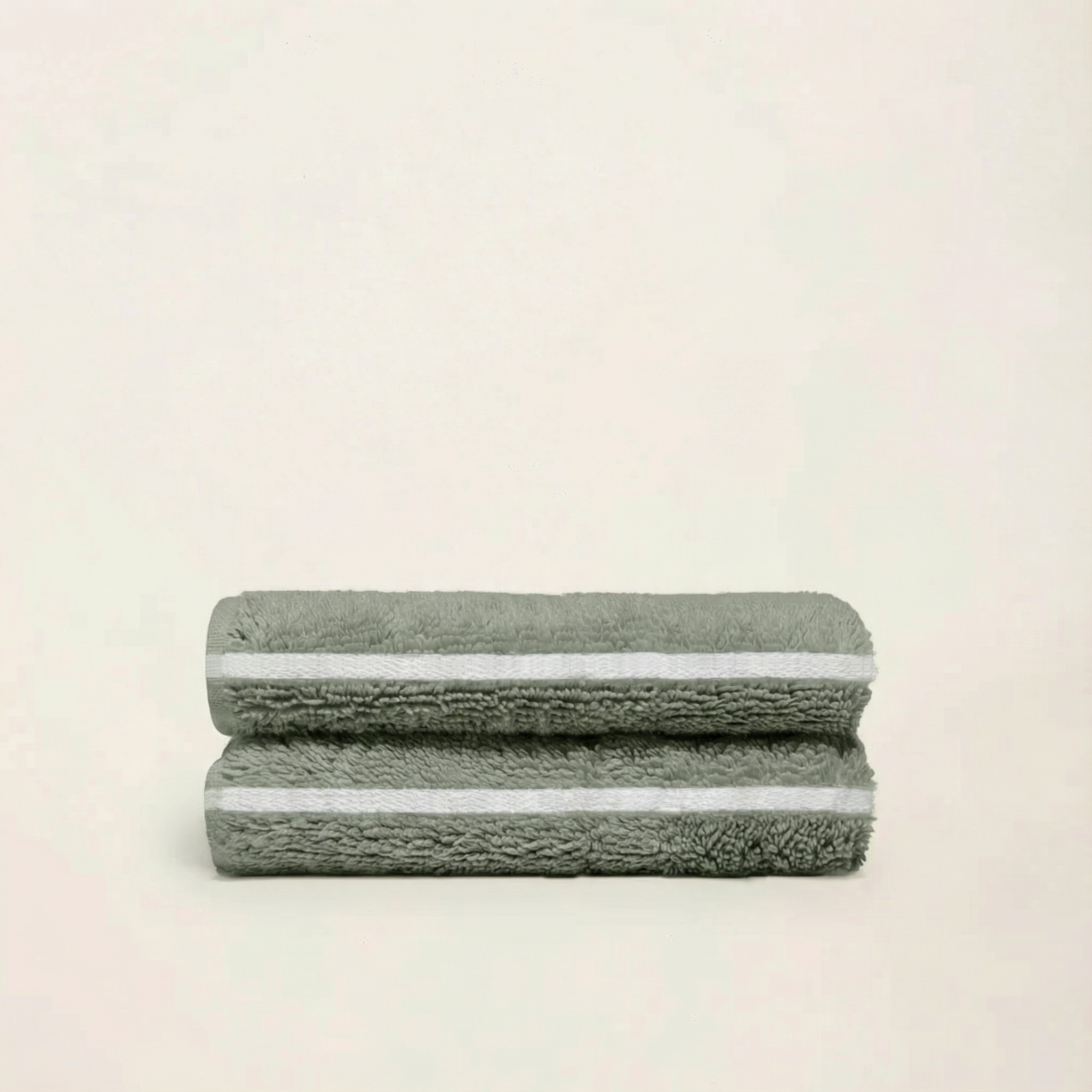 Italic Deia Towels — product on model