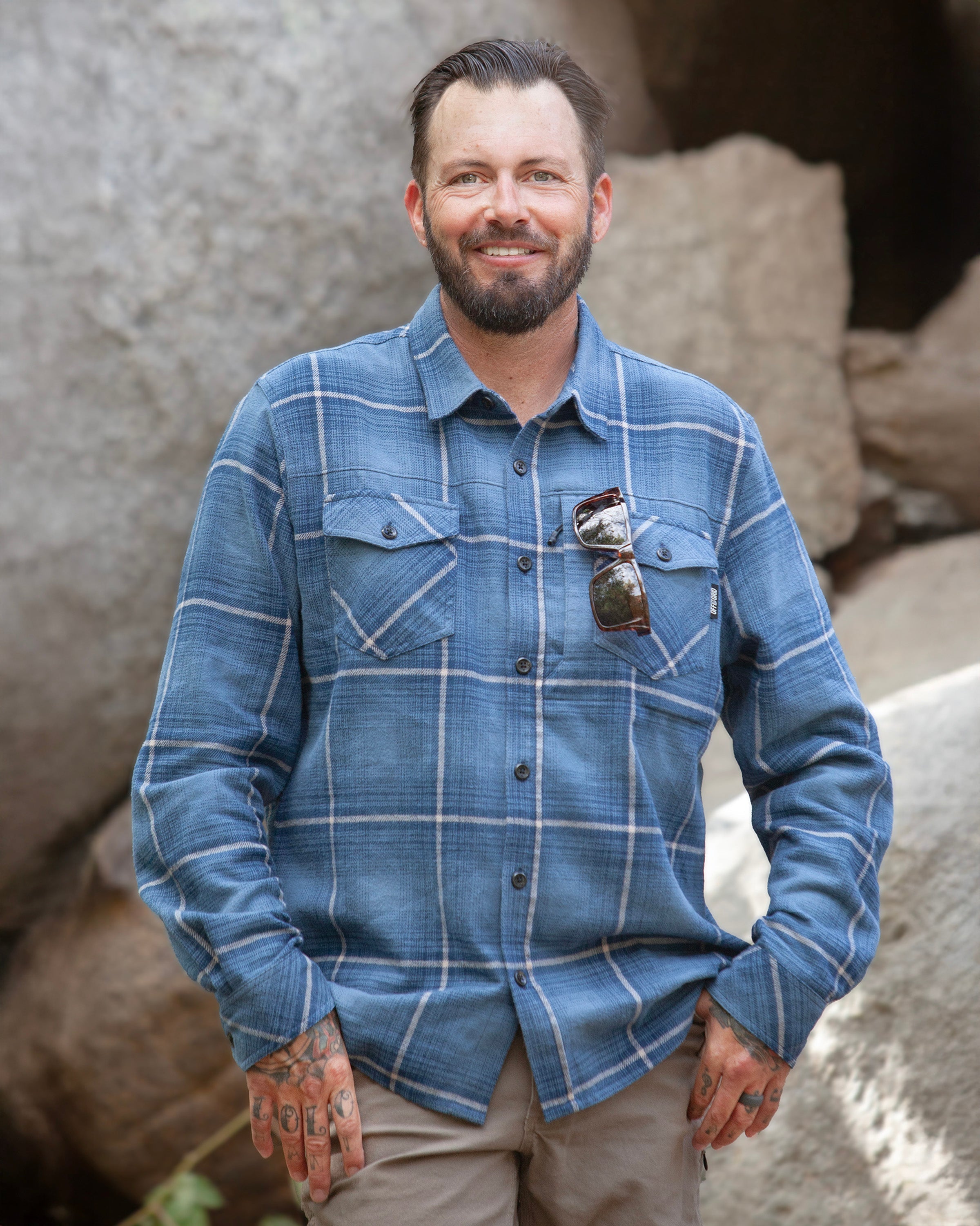 Off The Grid Surplus Destroyer Flannel - Pale Blue — detail close-up