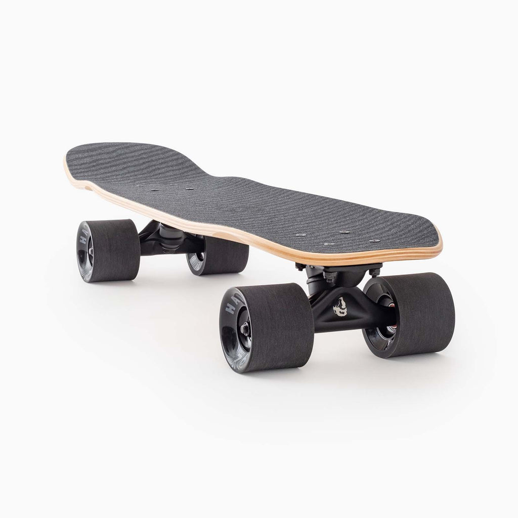 Landyachtz Dinghy Classic Fender Midnight Dip Cruiser Complete - 28.5"