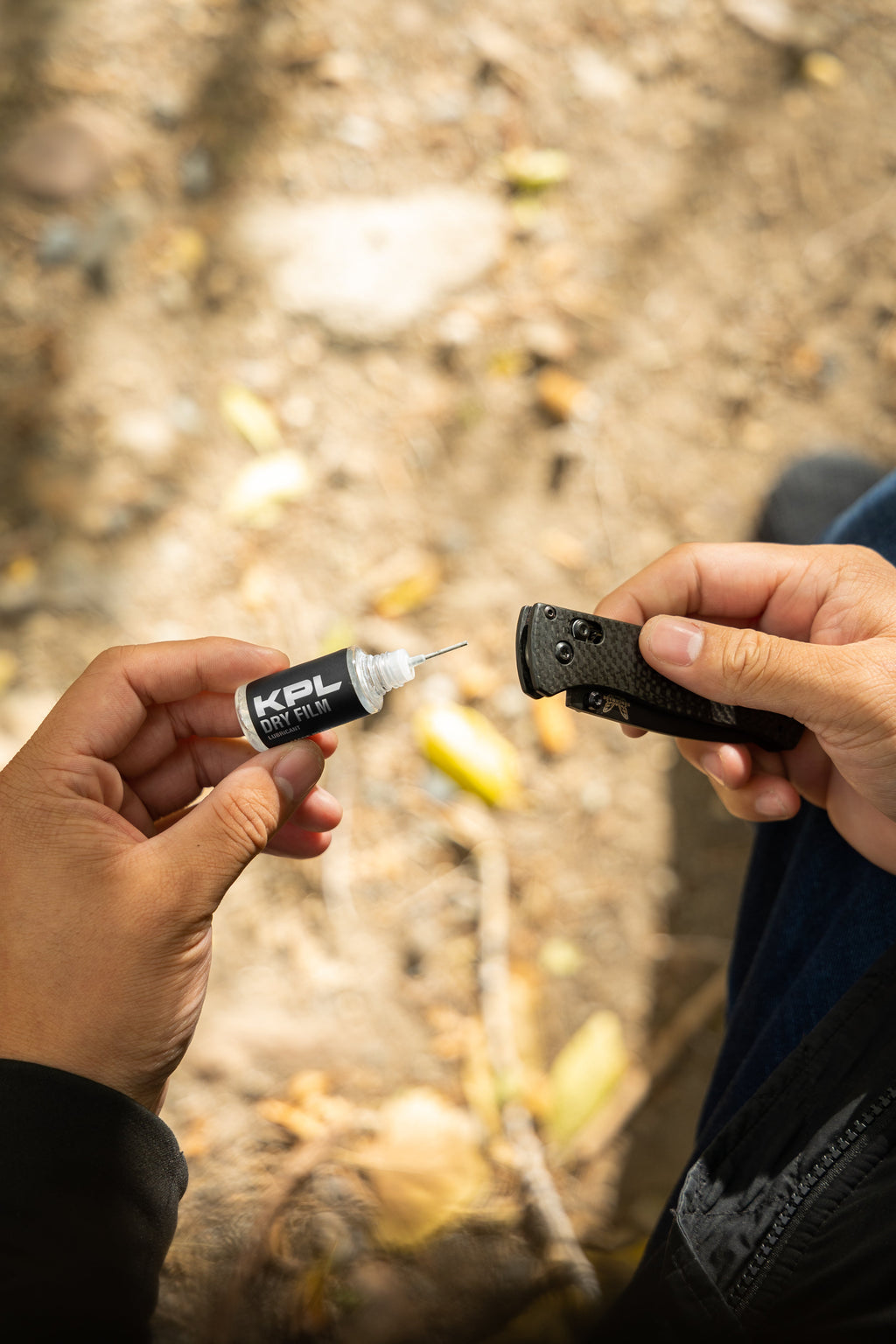 KPL Dry Film™ – Knife Pivot Lube, view 2