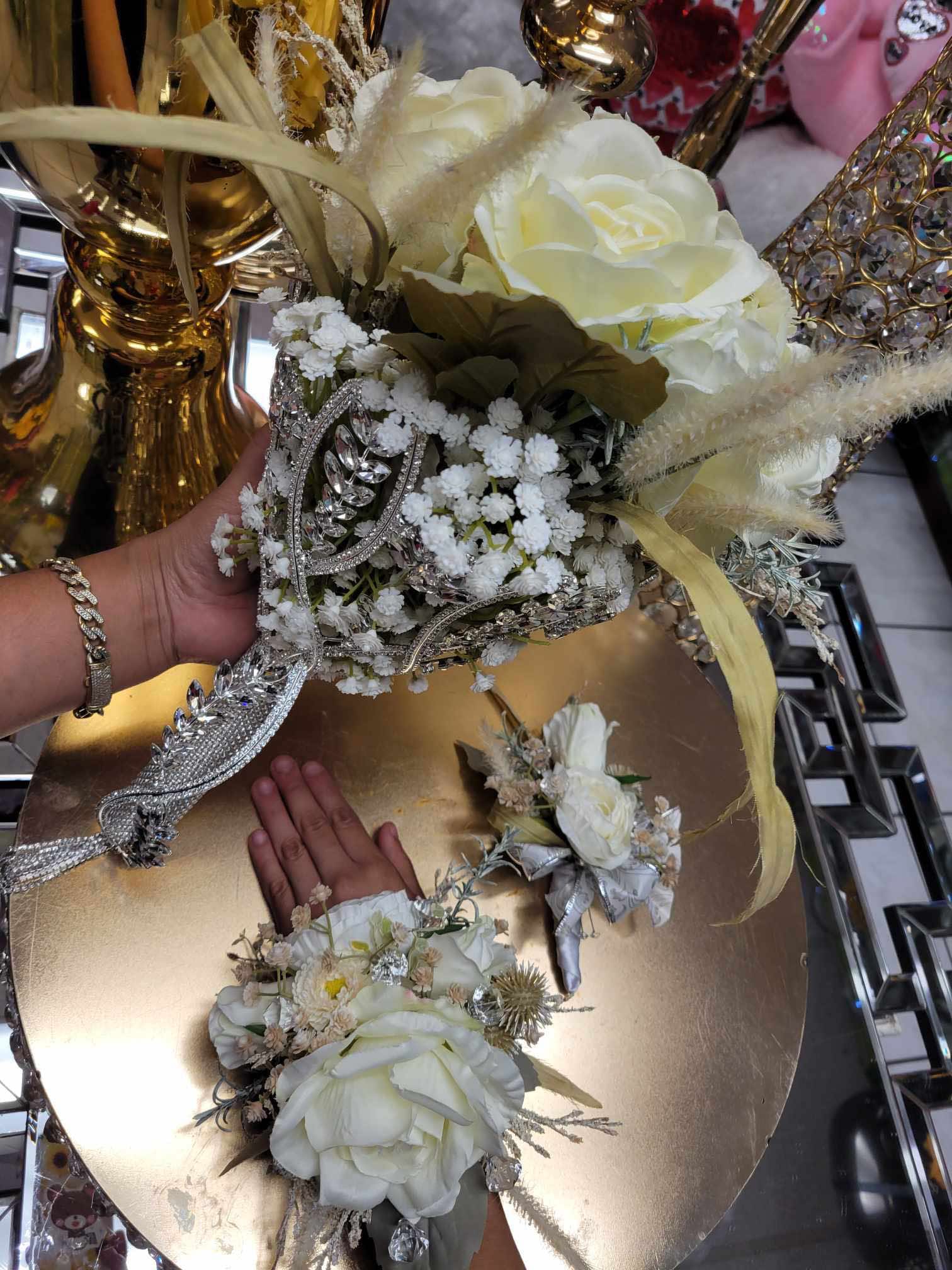Bride Bouquet Holder, Wedding Accessories – Bridal Port, view 3
