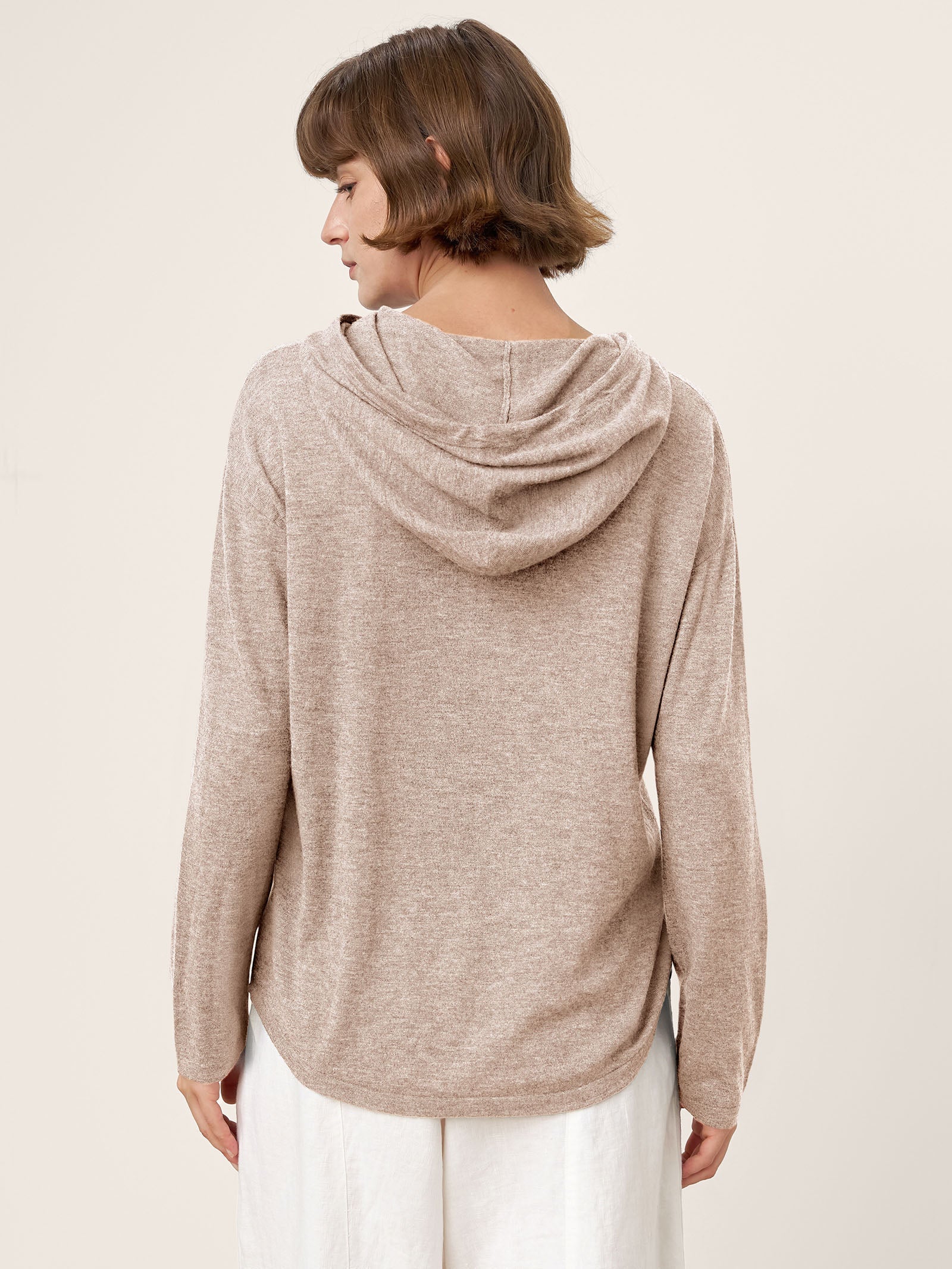 LINTICO 100% Extra-Fine Merino Wool Knit Hooded Sweatshirt SIA — color detail