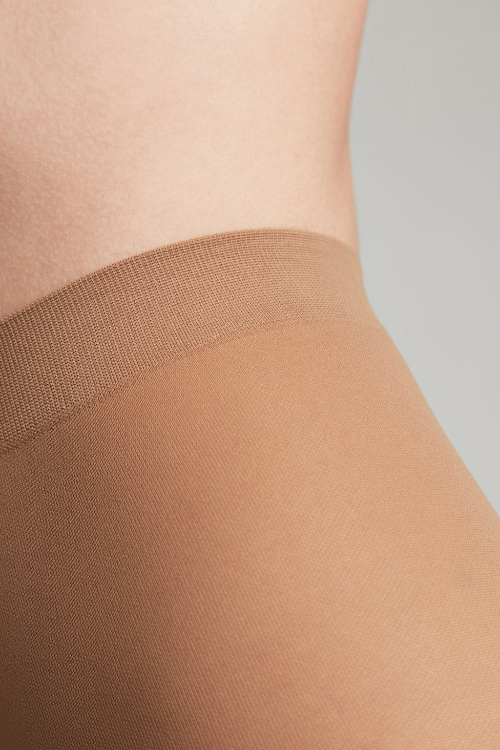 TheRanok.com Tights Conte Avanti 50 Den - Microfibra Opaque — in-use photo
