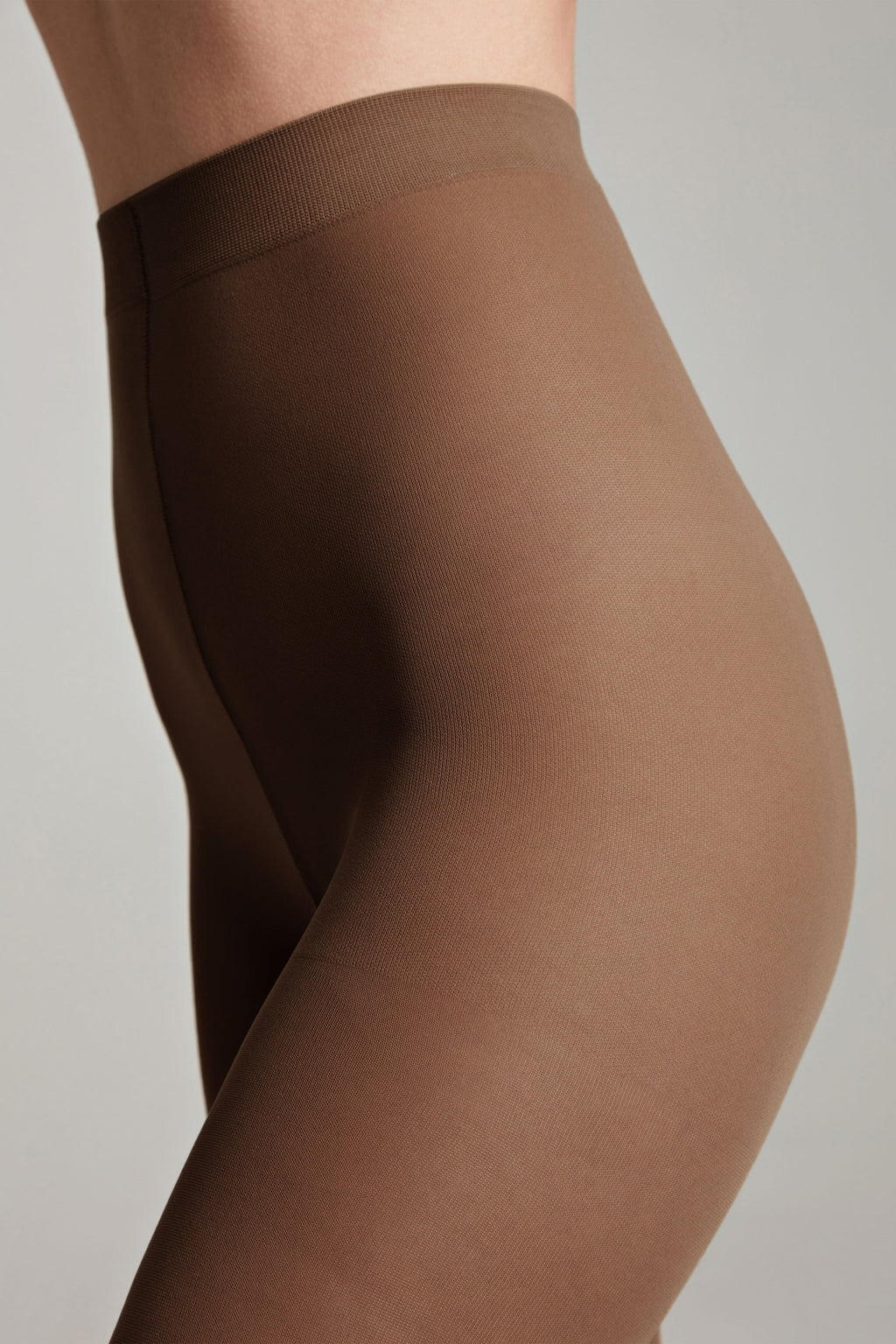 TheRanok.com Tights Conte Avanti 50 Den - Microfibra Opaque — in-use photo