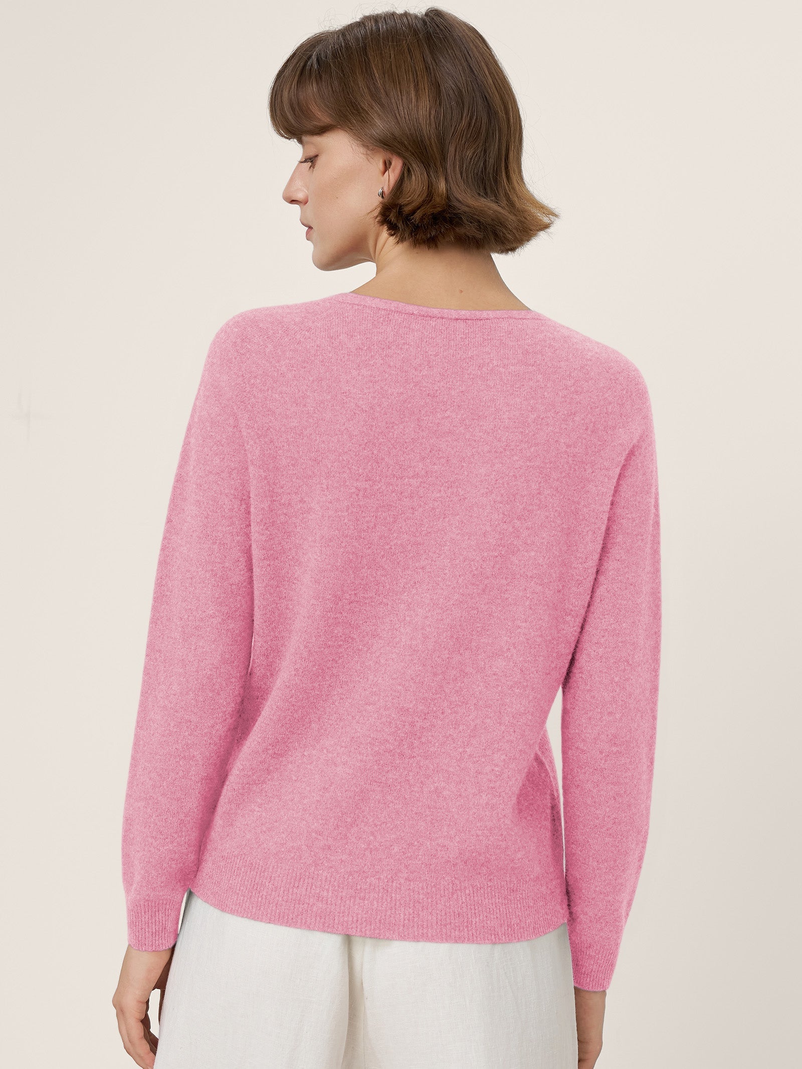 LINTICO Premium Cashmere Blend Hand-Finished Seamless V-Neck Sweater SURI — in-use photo
