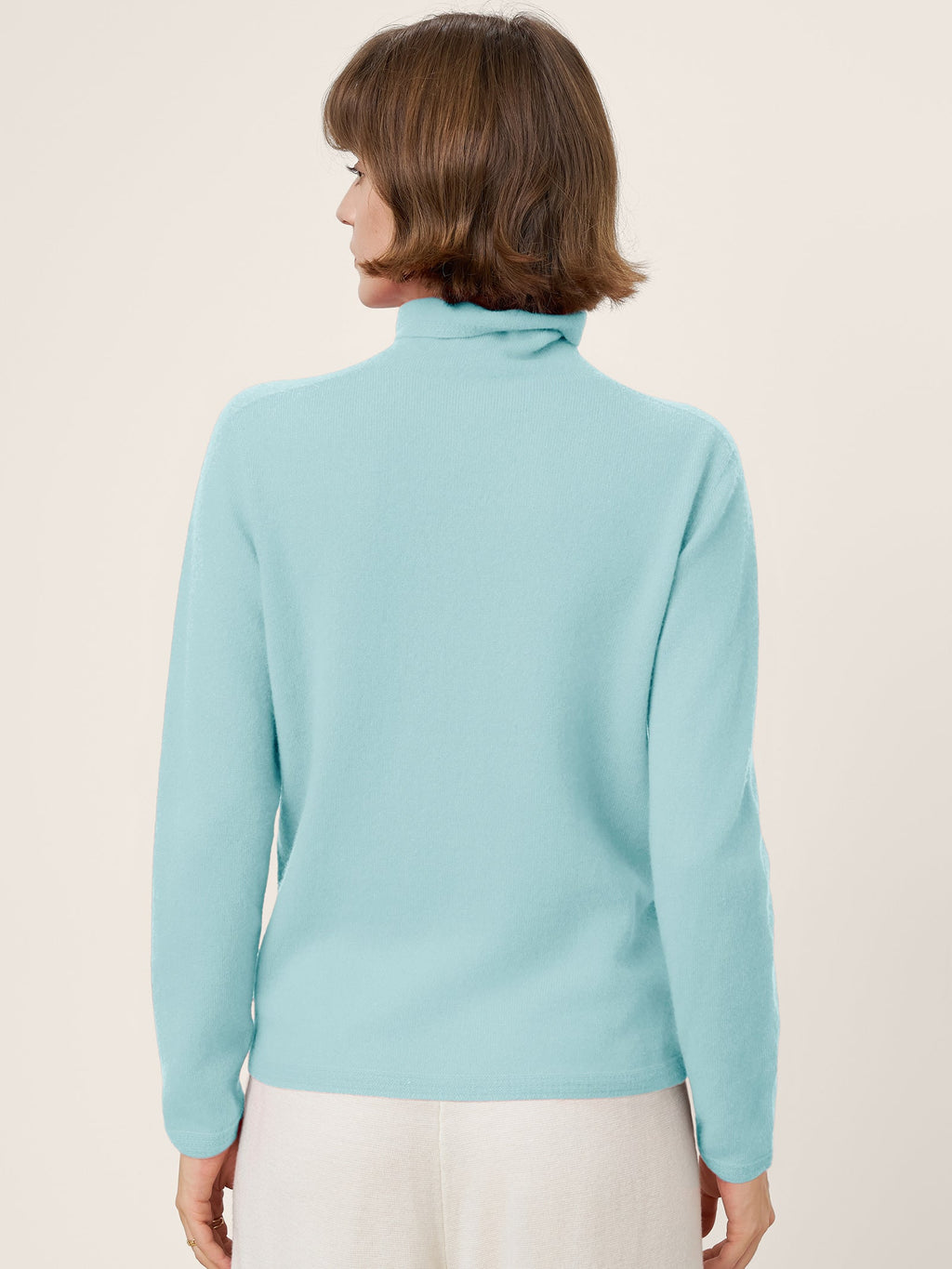 LINTICO Premium Cashmere Blend Hand-Finished Seamless Turtleneck Knit Top TOVE — packaging