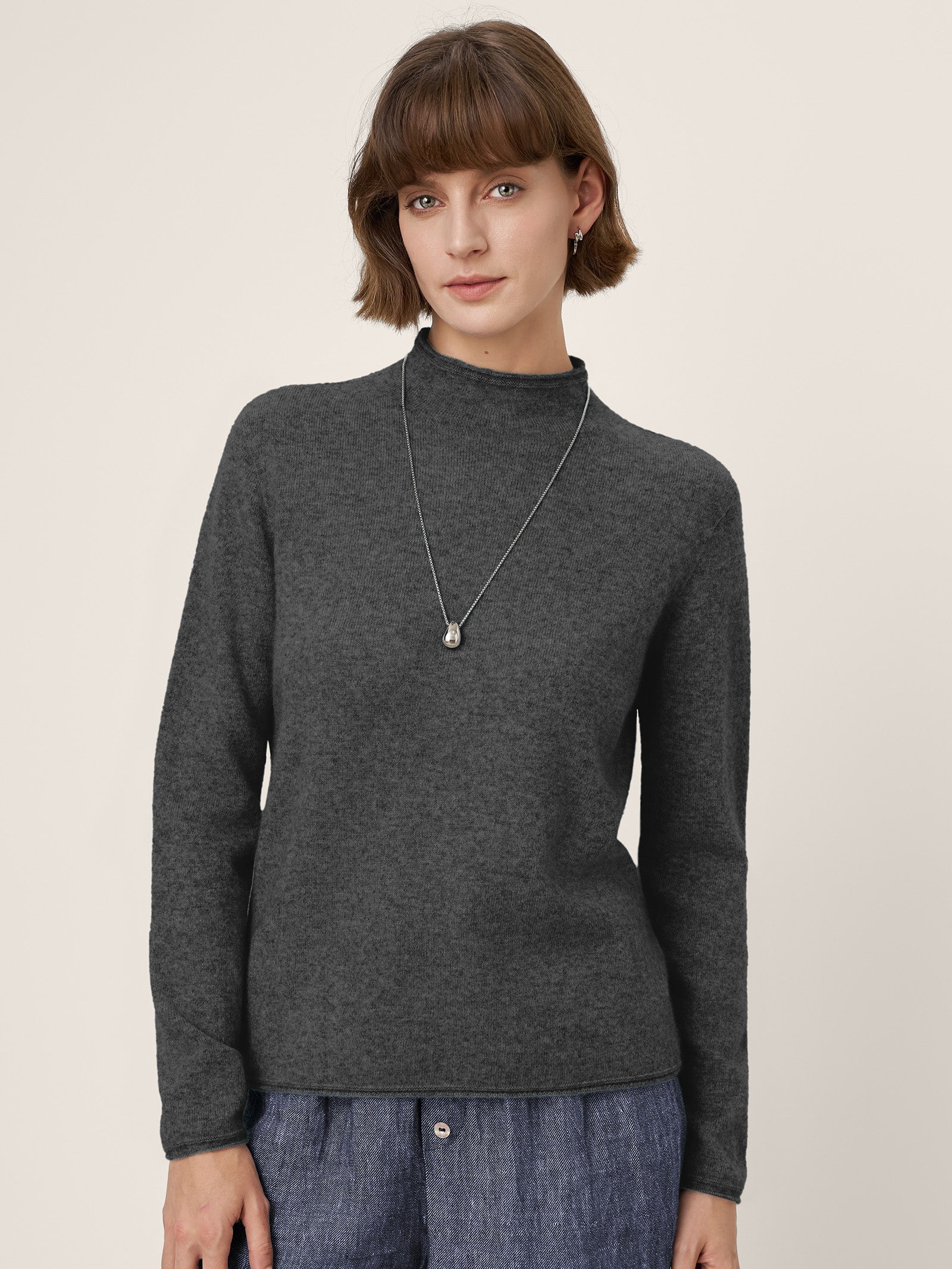 LINTICO Premium Cashmere Blend Hand-Finished Seamless Mock Neck Lettuce Edge Sweater ZELIE — size reference