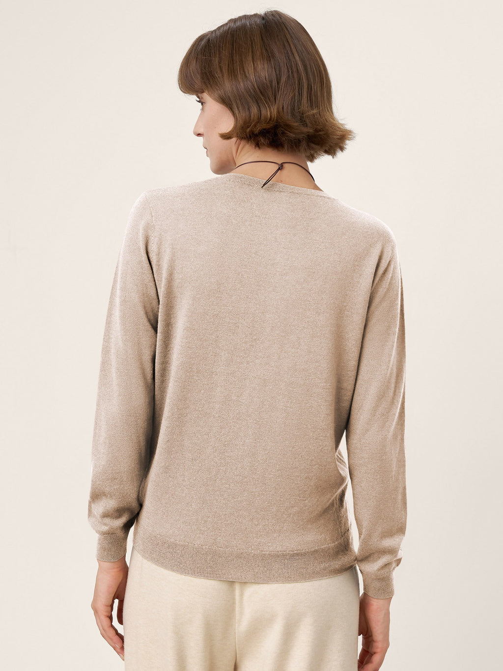 LINTICO 100% Extra-Fine Merino Wool Essential Crew Neck Knit Sweater BRIDGET — in-use photo