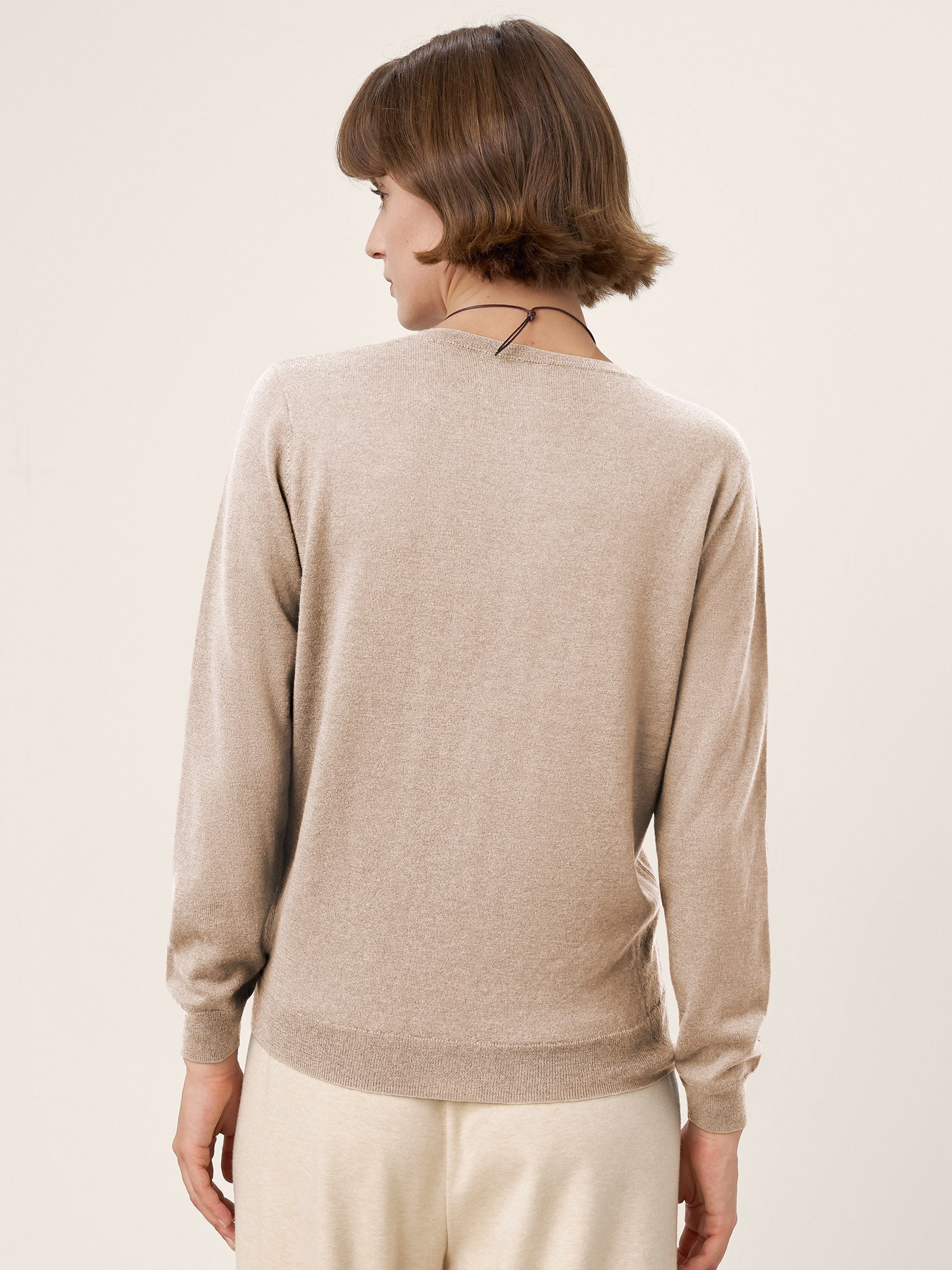 LINTICO 100% Extra-Fine Merino Wool Essential Crew Neck Knit Sweater BRIDGET — in-use photo