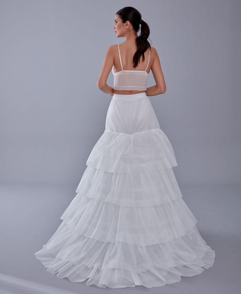 A line petticoat with train, Tiered Tulle Underskirt for Bridal Dress, Chapel Train Slip, White Crinoline 4 Hoop – Bridal Por