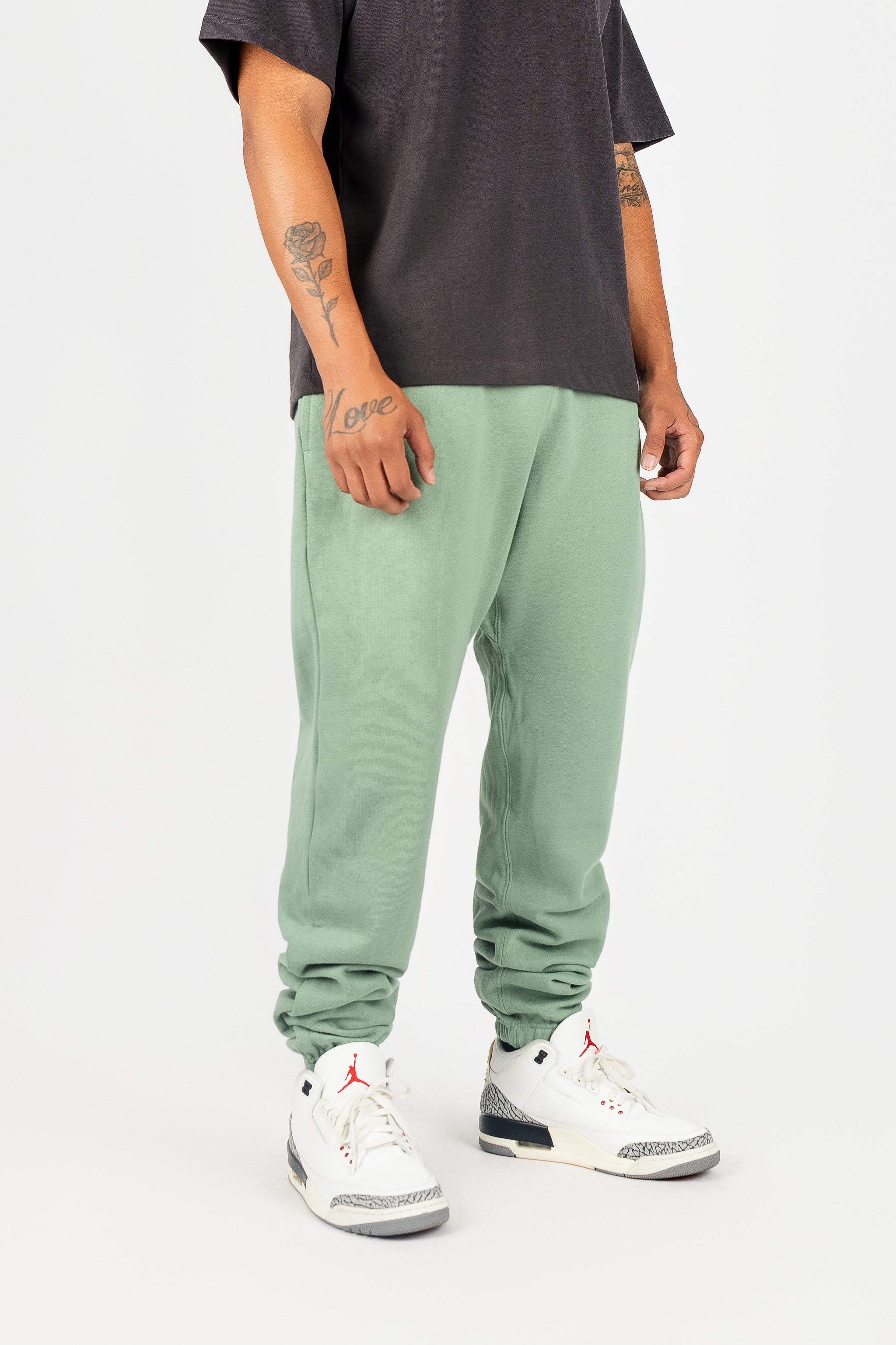 Superline Heavyweight Boyfriend Joggers — detail shot 12