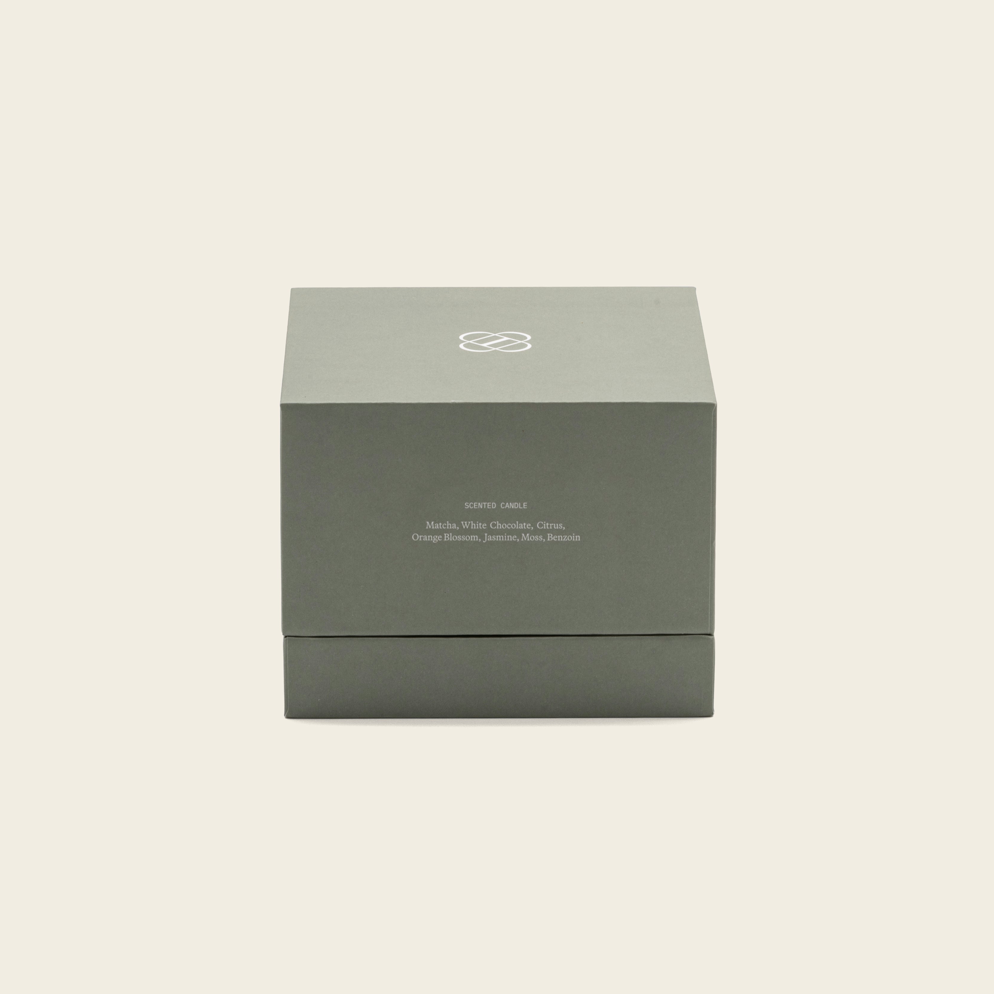 Italic Ceramic Candle — detail shot 10