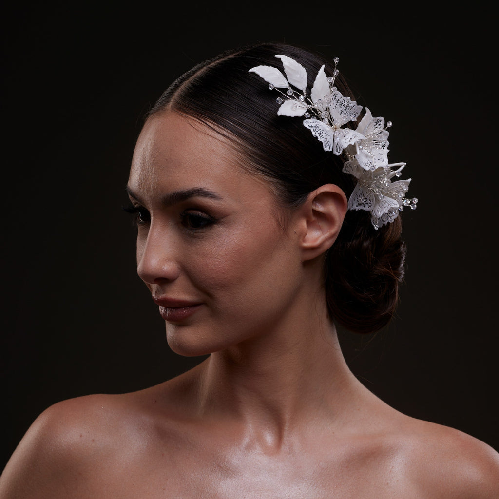 Elegant White Flower & Bead Bridal Hair Comb – Bridal Port, view 8