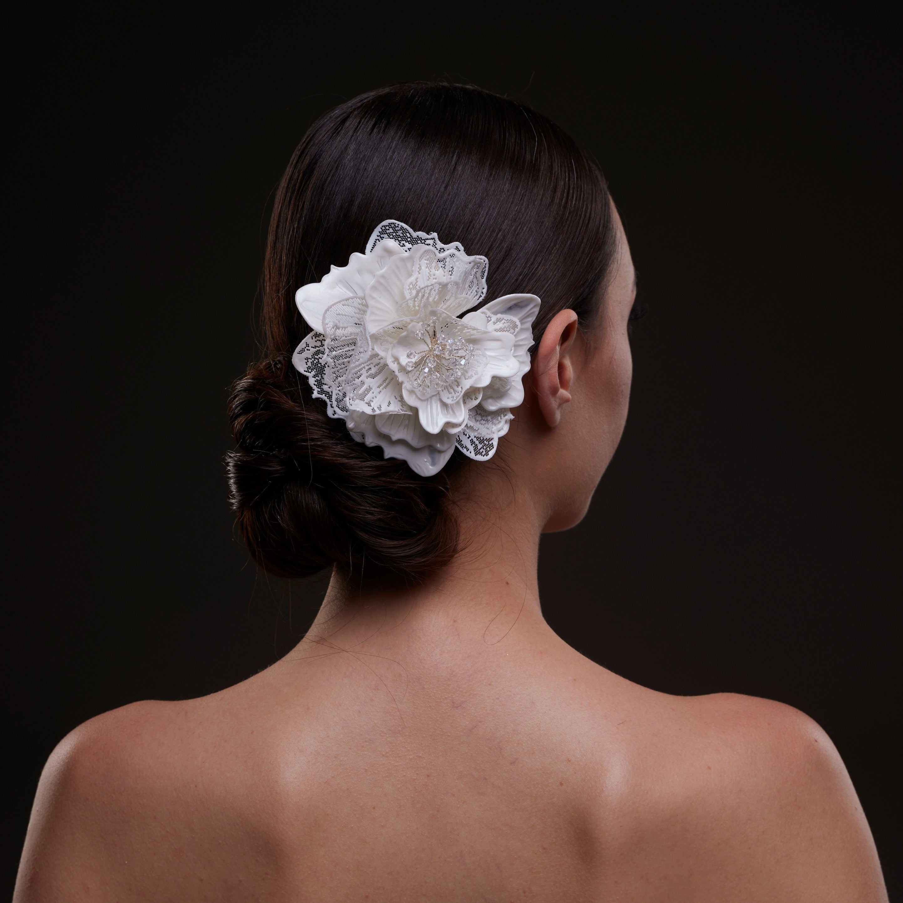 Elegant White Flower Bridal Hair Comb – Bridal Port