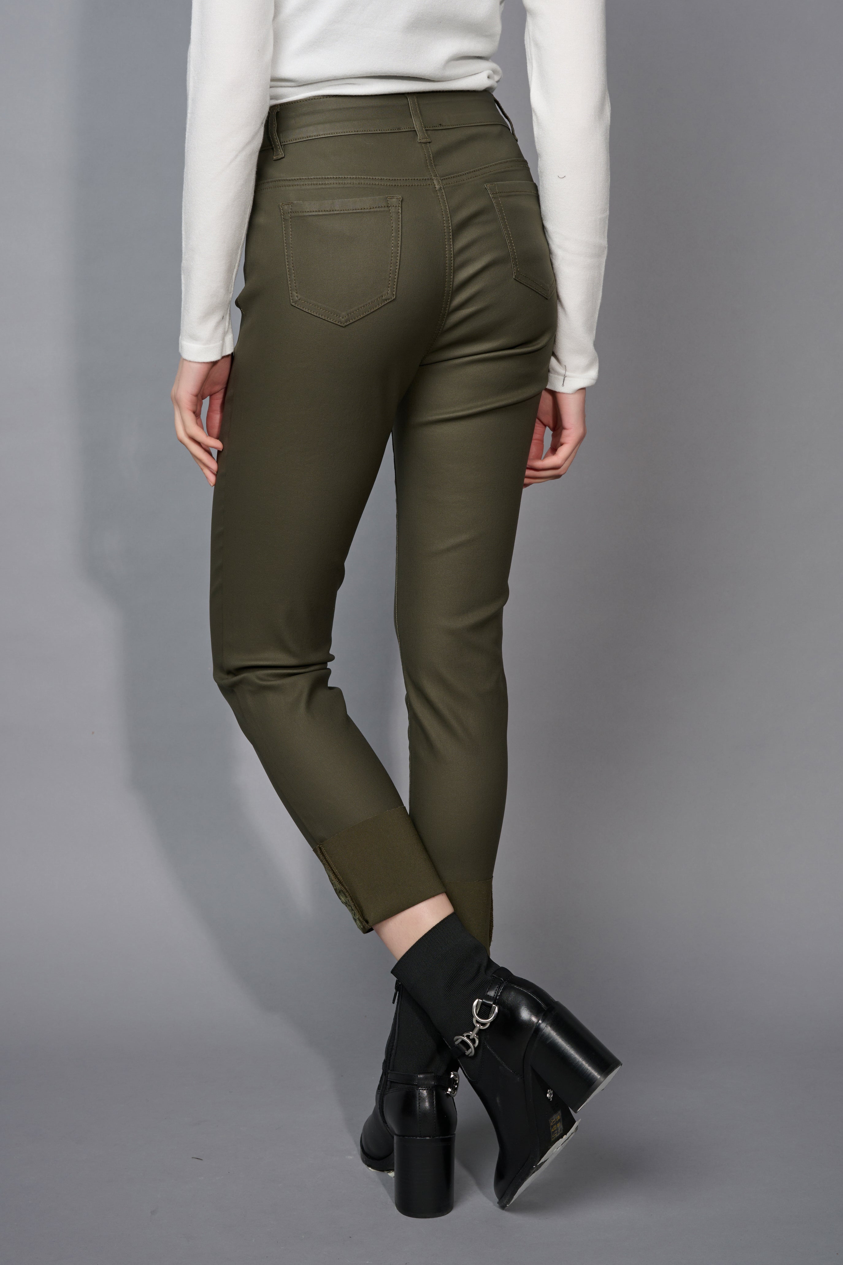 KADOU BOUTIQUE Picadilly Embellished Cuff Cropped Jeans — detail close-up
