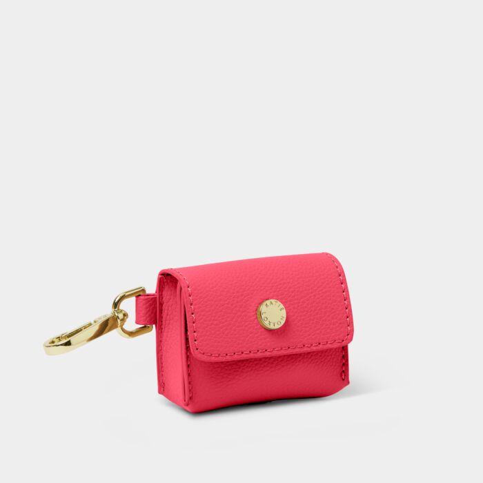 KADOU BOUTIQUE Evie Clip On AirPod Case — lifestyle context