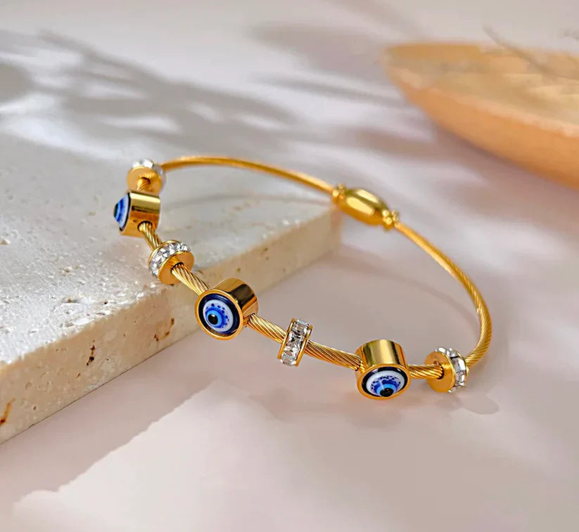 SORI STYLE Golden Evil Eye Cable Bracelet — detail close-up