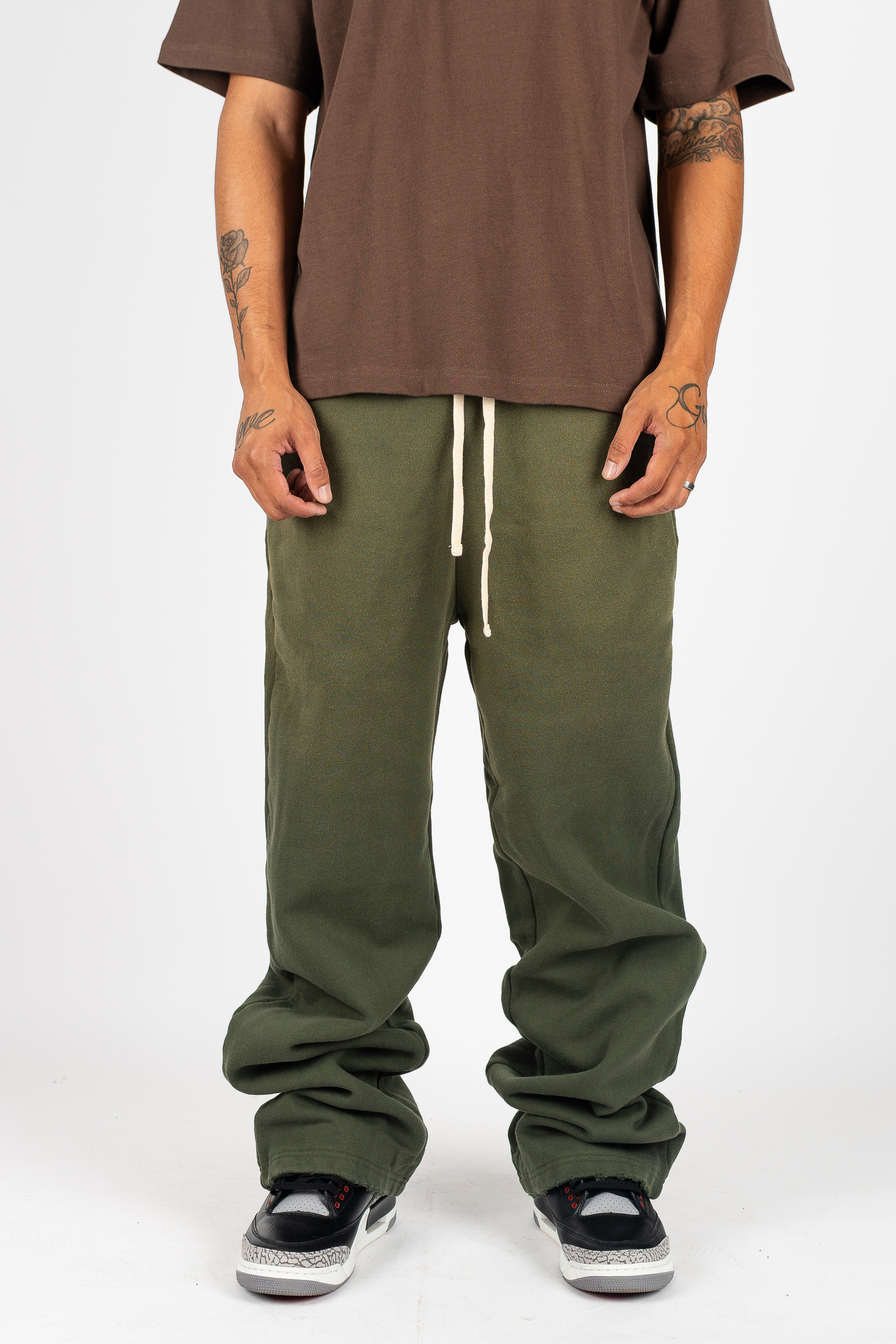Superline Weathered Sweatpants — detail shot 12