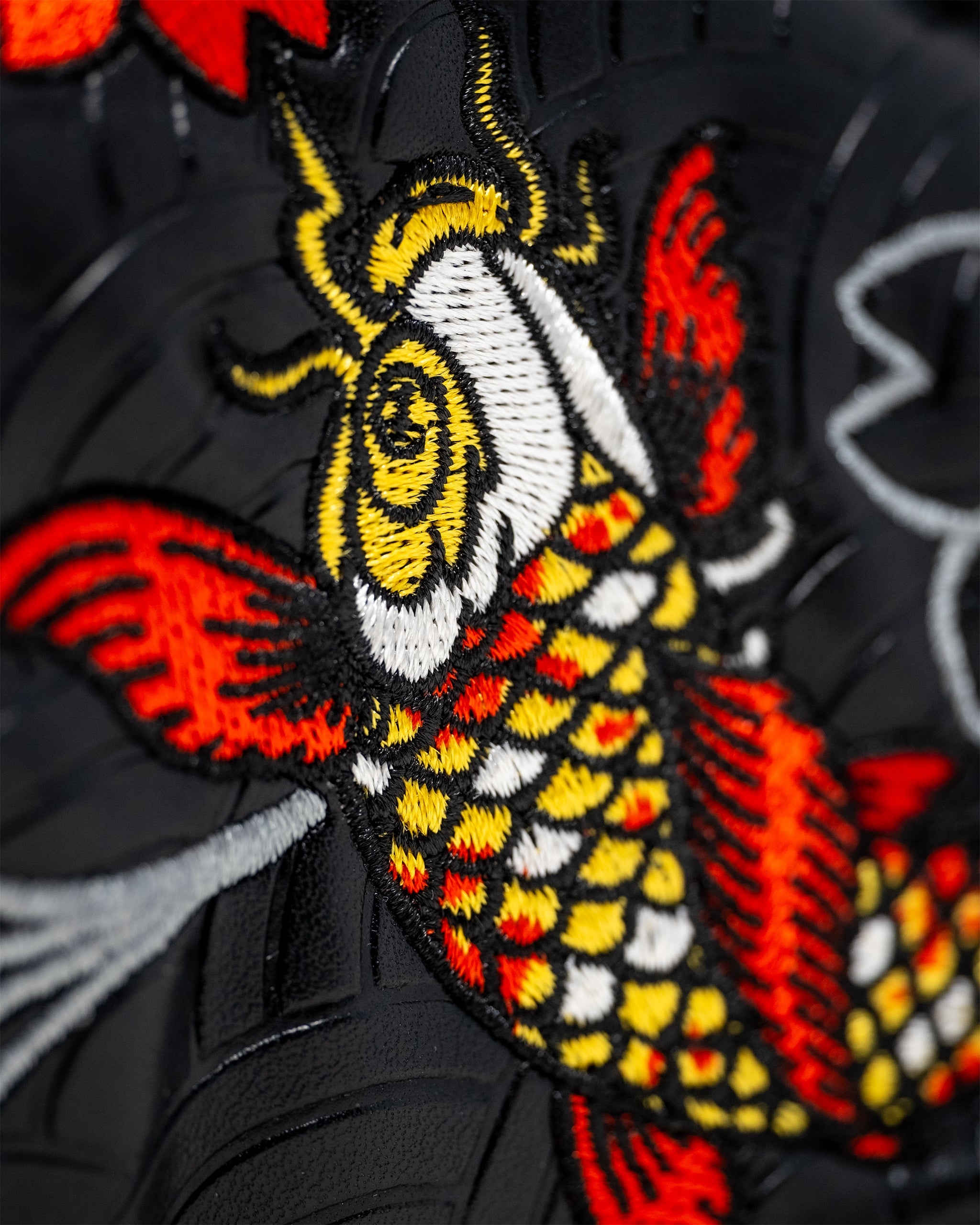 Pins and Aces Koi Flow - Blade Putter Cover — detail close-up