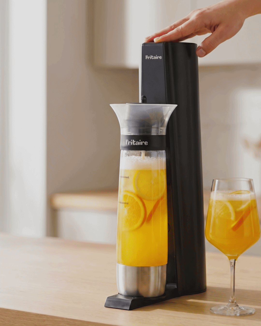 Fritaire Fizze - The Soda Maker Machine, view 2