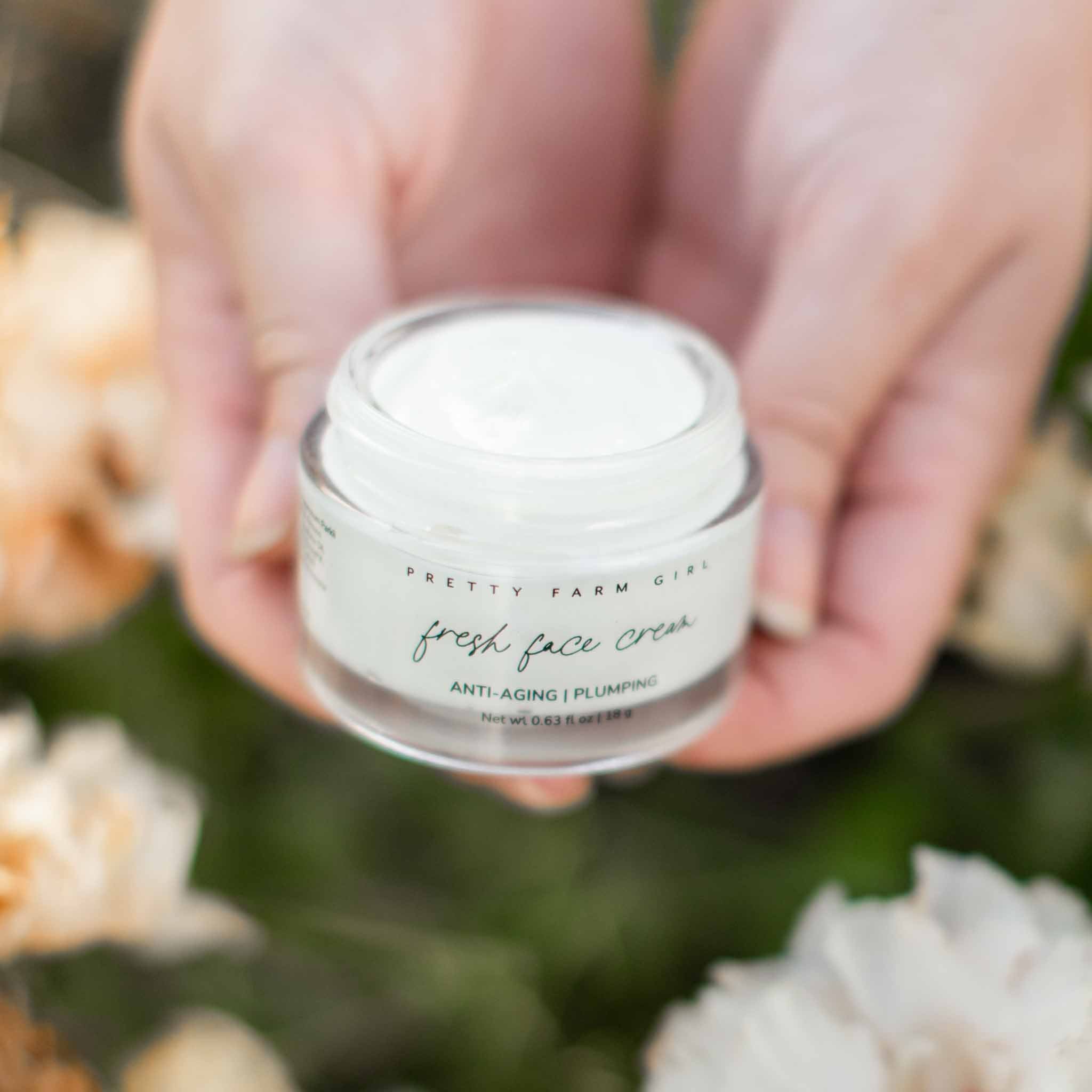Pretty farm girl Dark Spot Brightening Kit — back view