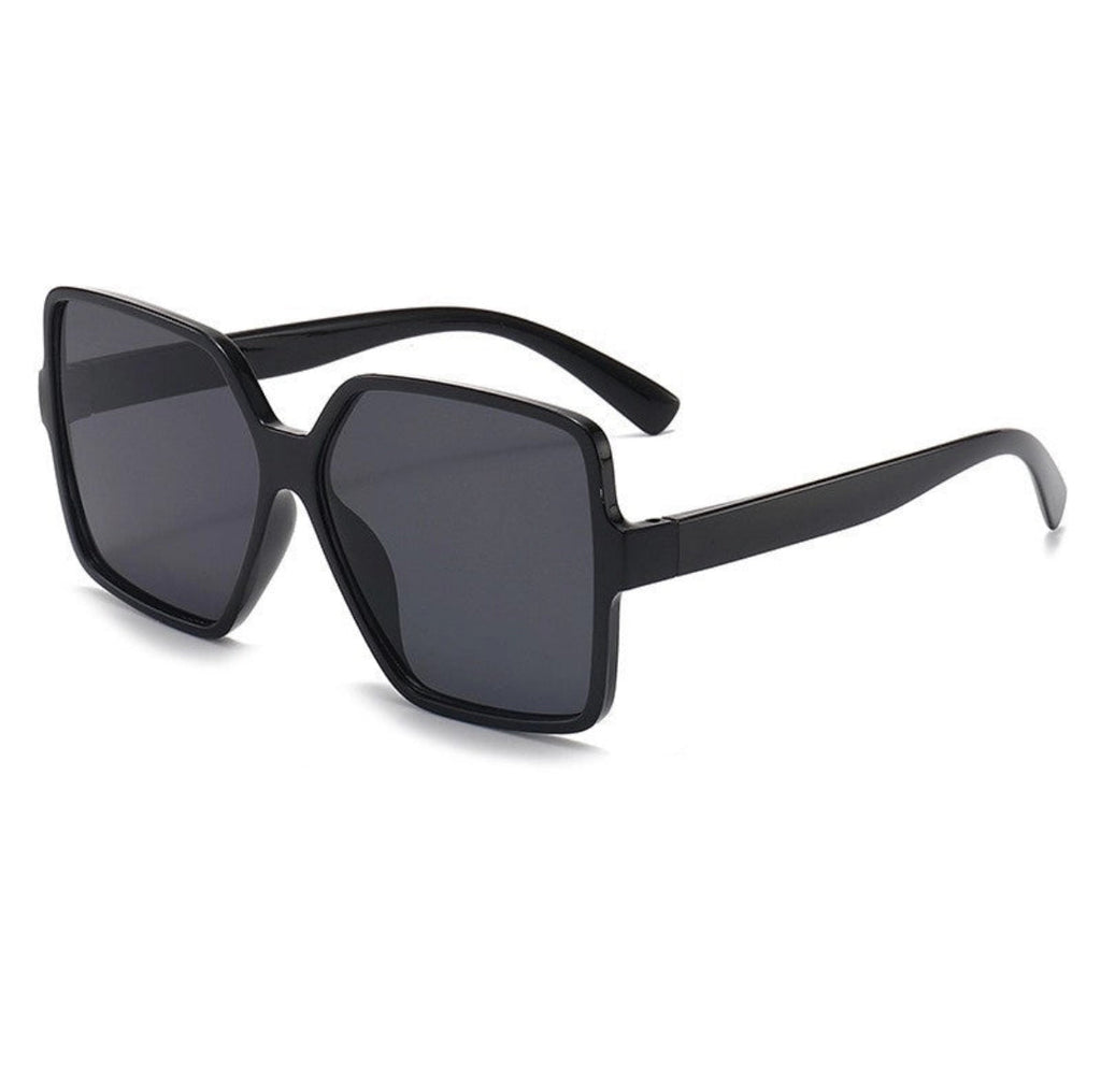Pretty Little Patriot Pretty Little Patriot Brunch Babe Sunglasses — lifestyle worn / used context