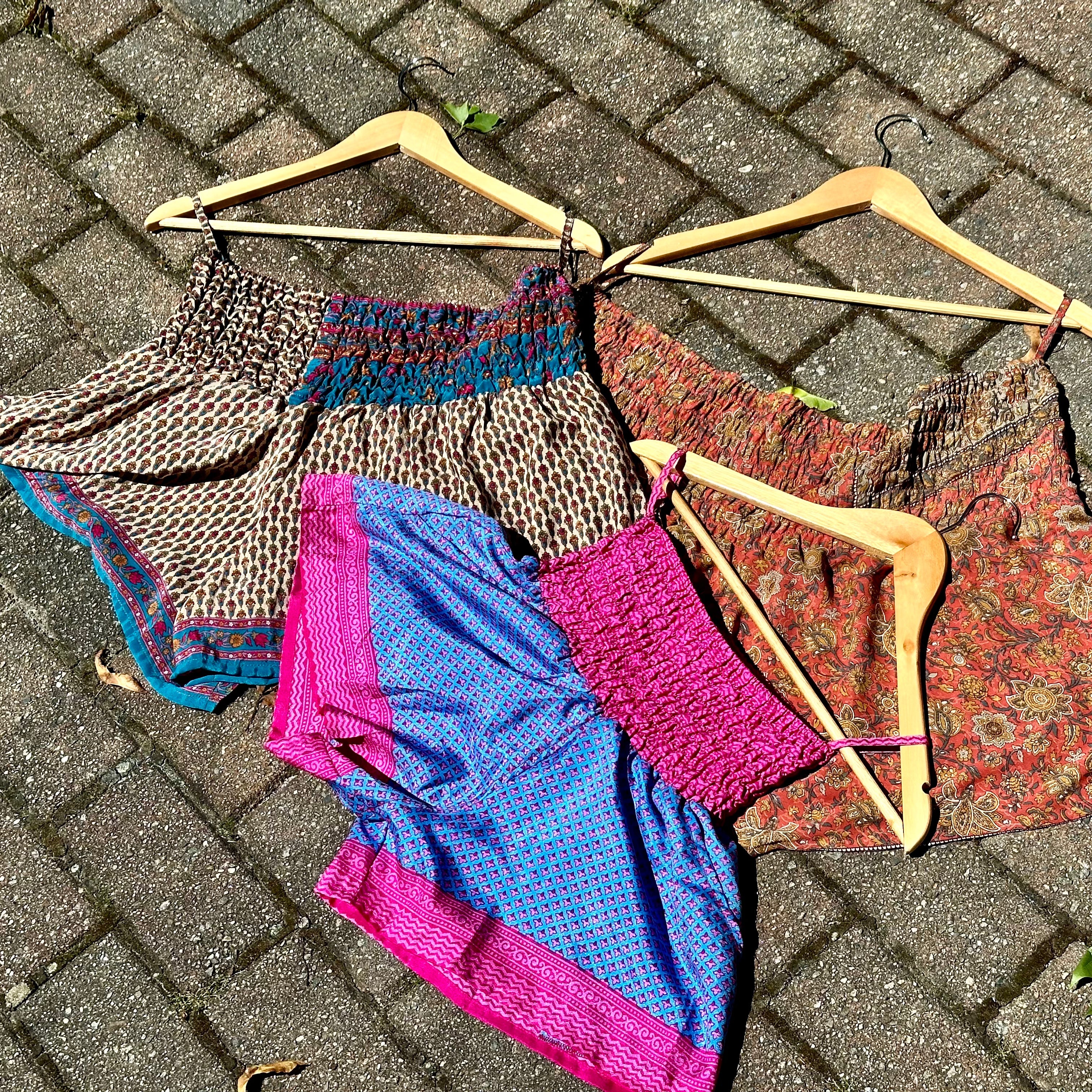 Darn Good Yarn Laurel Canyon Lounge Shorts — detail shot 10