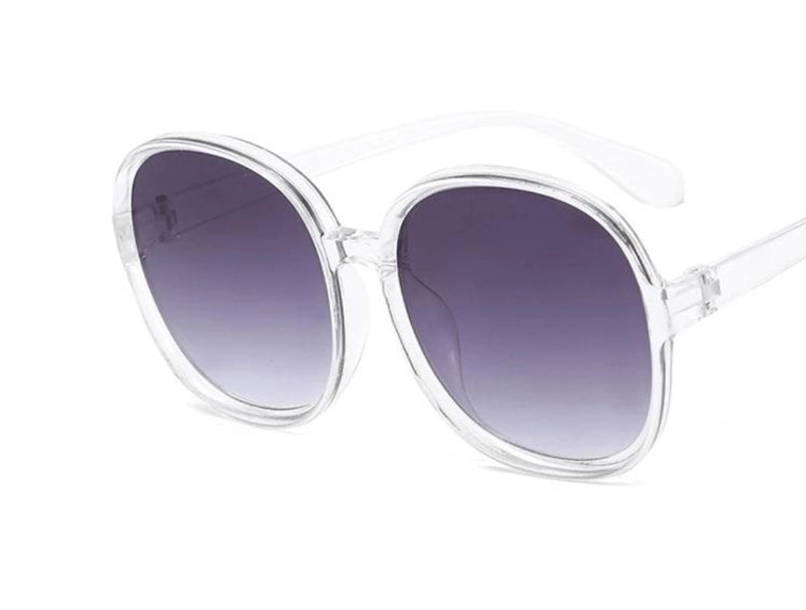 Pretty Little Patriot Pretty Little Patriot Round Large Frame Wild Sunglasses — detail shot 7