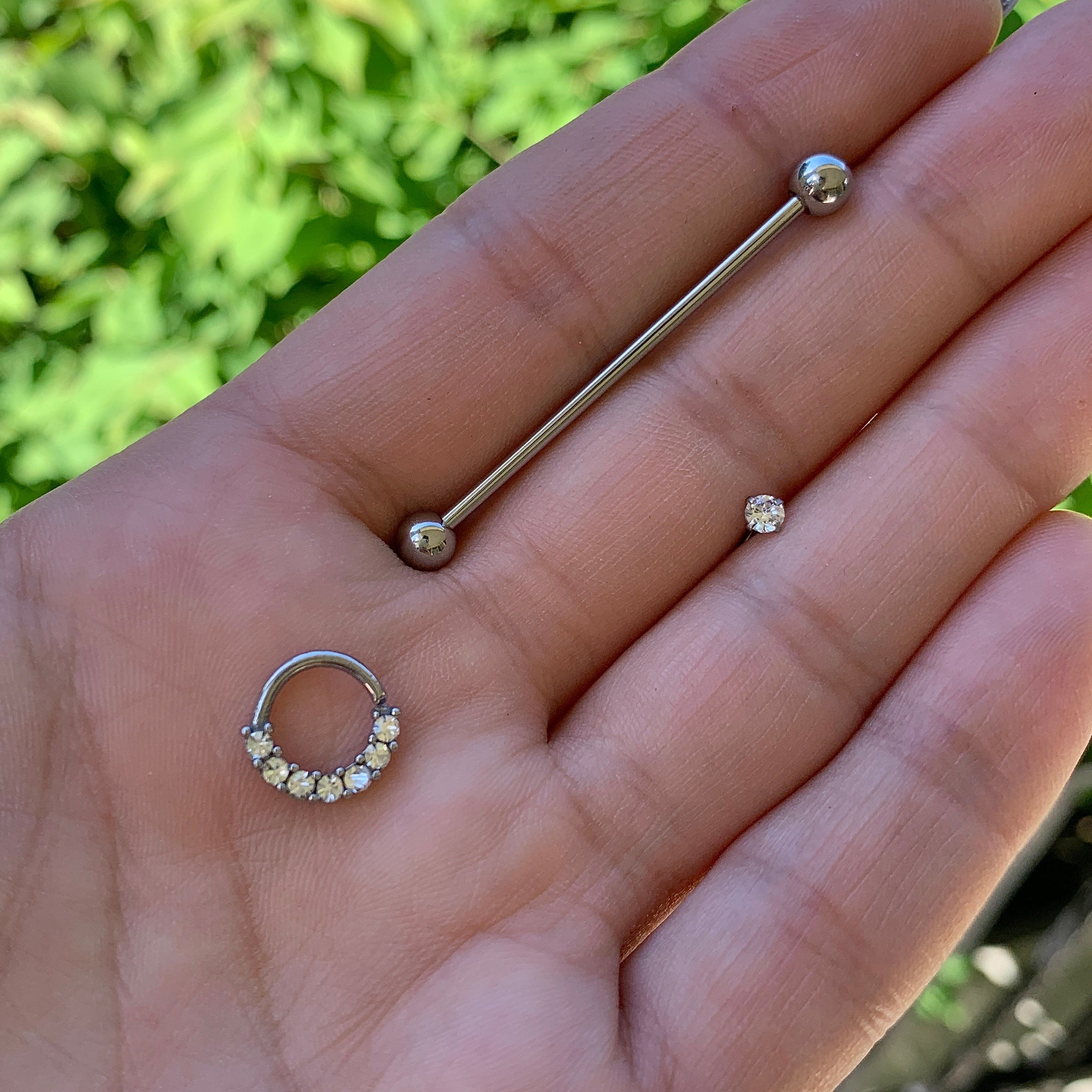 BodyCandy 14G 1 1/4 316L Stainless Steel Straight Industrial Barbell — detail close-up