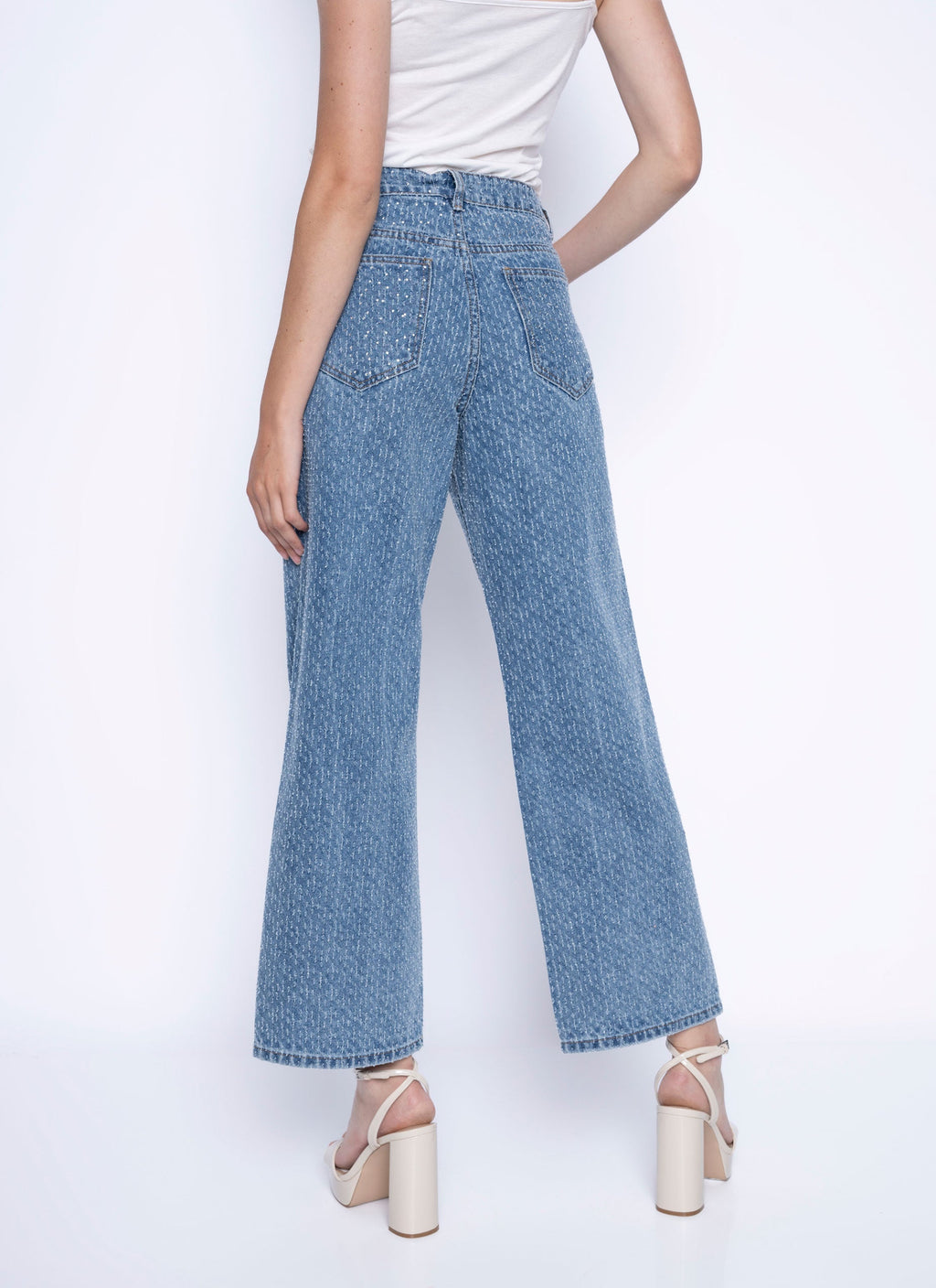 KADOU BOUTIQUE Picadilly Wide Leg Jeans — detail close-up