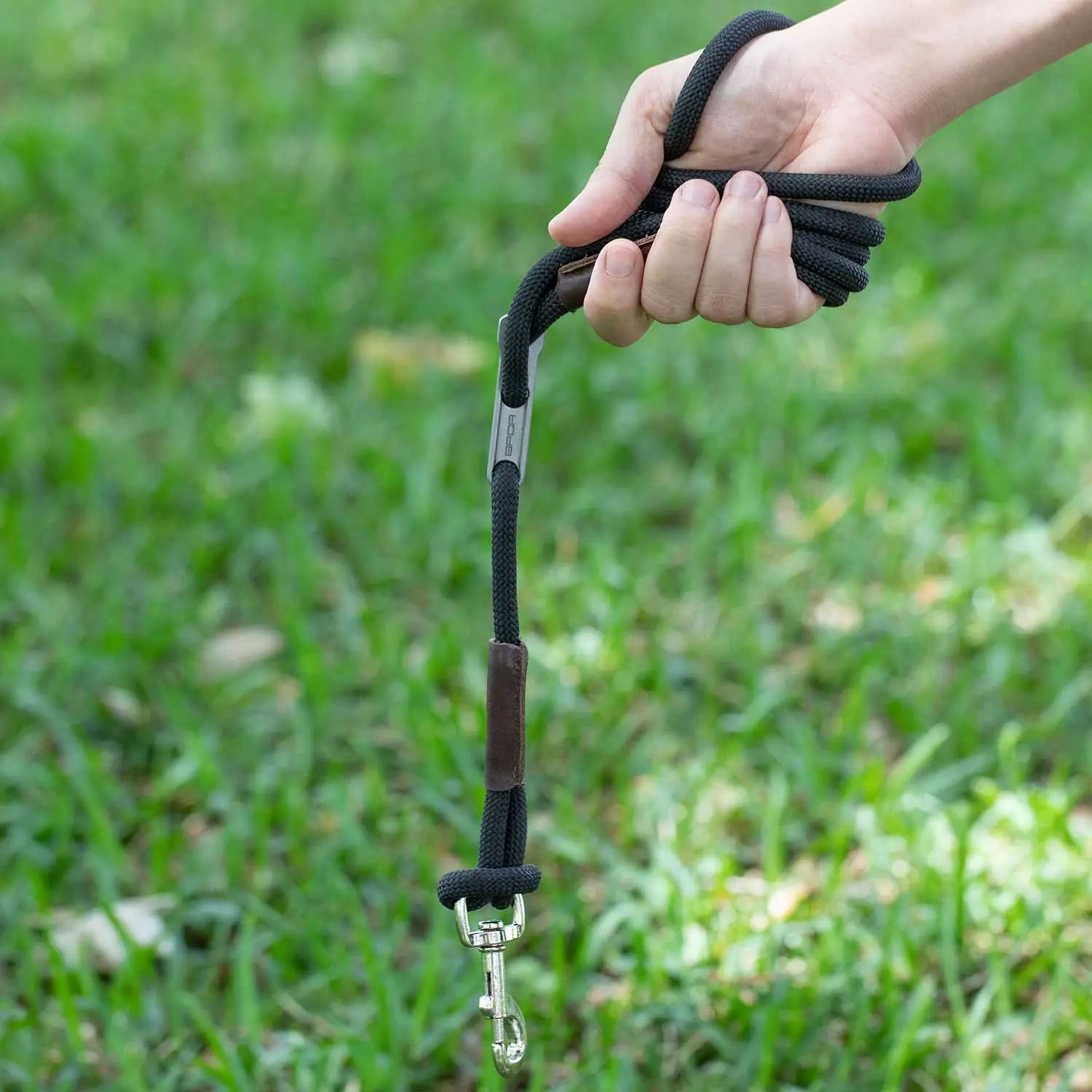 GPCA GPCA Dog Leash LITE Bundle — lifestyle context
