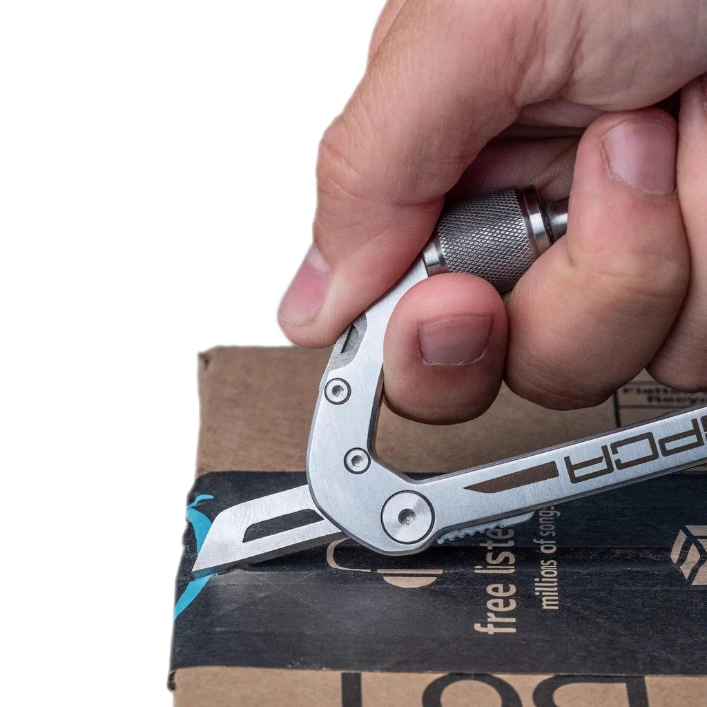 GPCA GPCA Carabiner PRO — EDC Multi-Tool Clip — lifestyle context