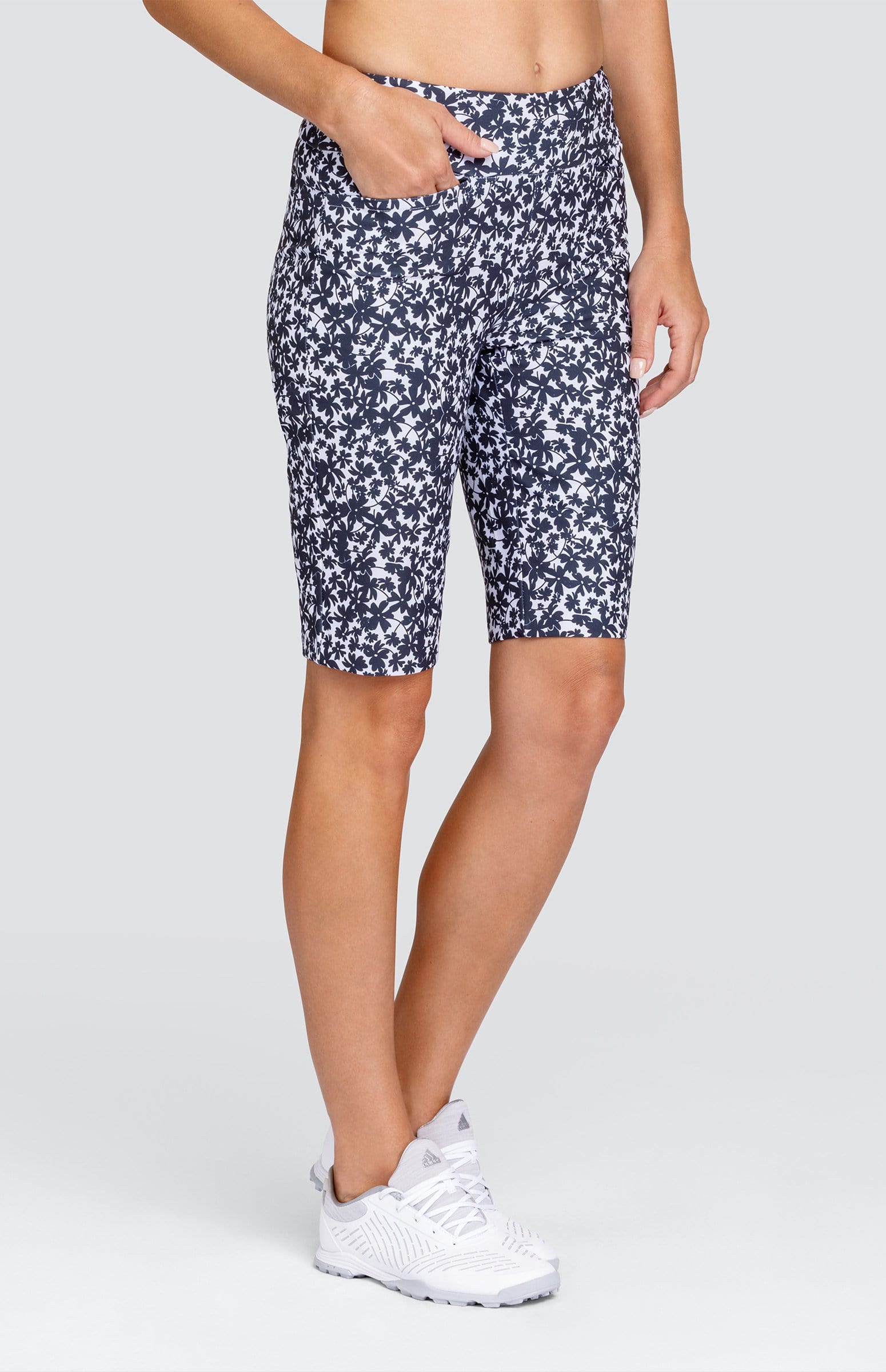 Tristan 21" Short - Dune Blossoms