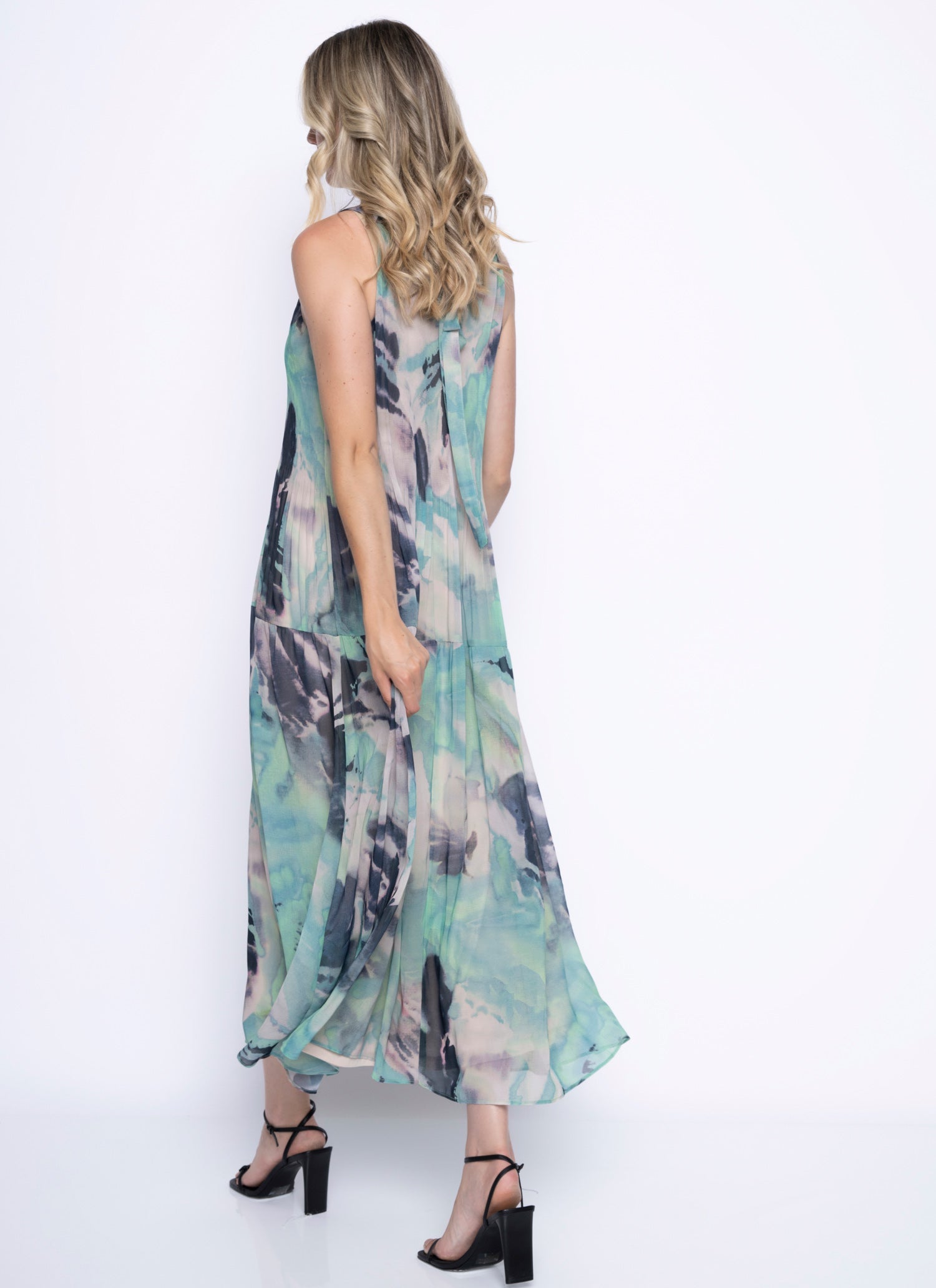 KADOU BOUTIQUE Picadilly Sleeveless Pleated Long Dress — detail close-up