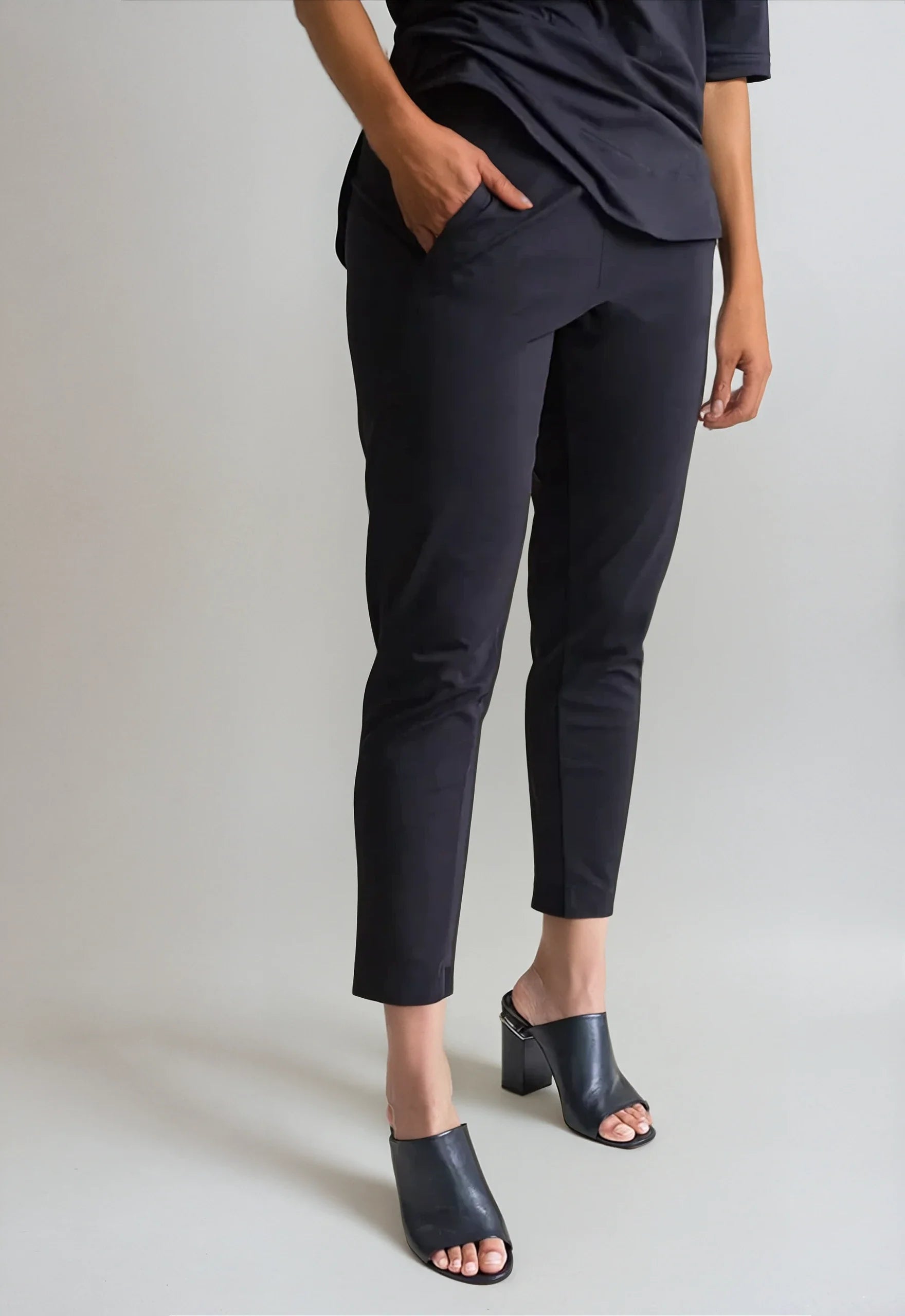 Buki Ginza Jogger Pant — side view