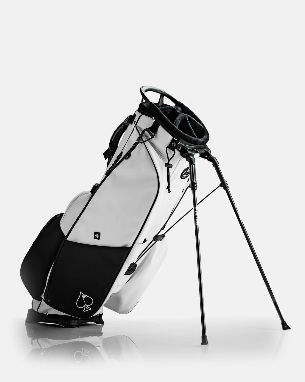 Pins and Aces Player Preferred™ Golf Bag - Domino — detail close-up