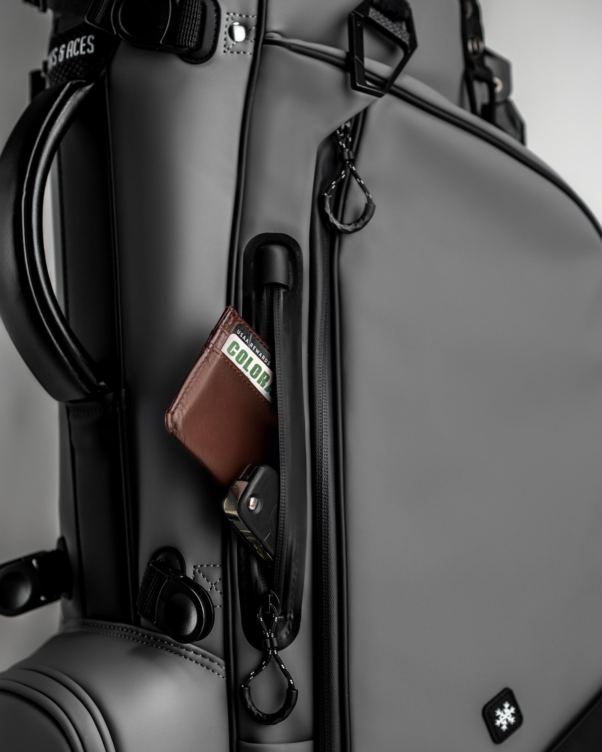 Pins and Aces Player Preferred™ Golf Bag - Flat Ash — flat-lay composition