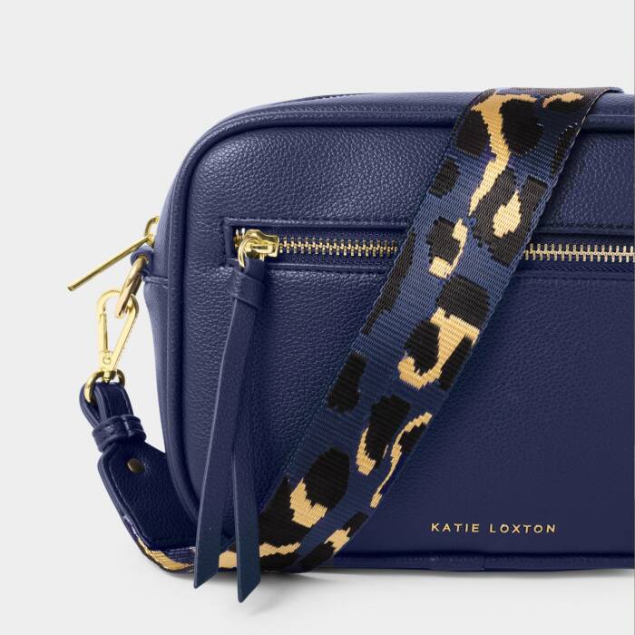 KADOU BOUTIQUE Hallie Crossbody Bag - New — detail close-up
