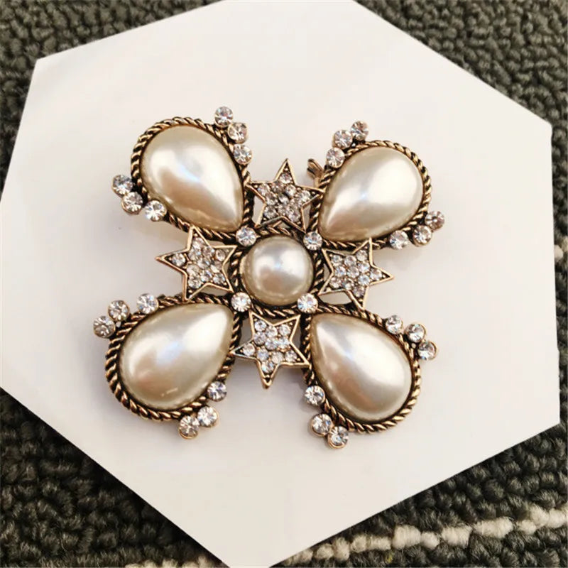 Envy NYC Envy NYC Designer Chanel Brooch Jewelry — detail shot 10