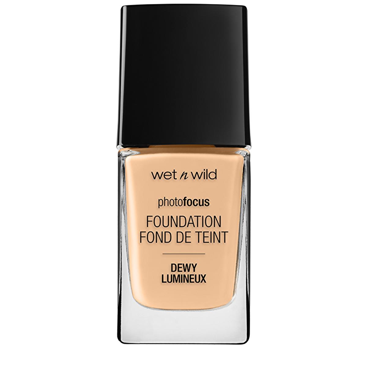 wet n wild Photo Focus Foundation Dewy Lumineux Soft Beige - Liquid Foundation for Everyday Use with Dewy Finish