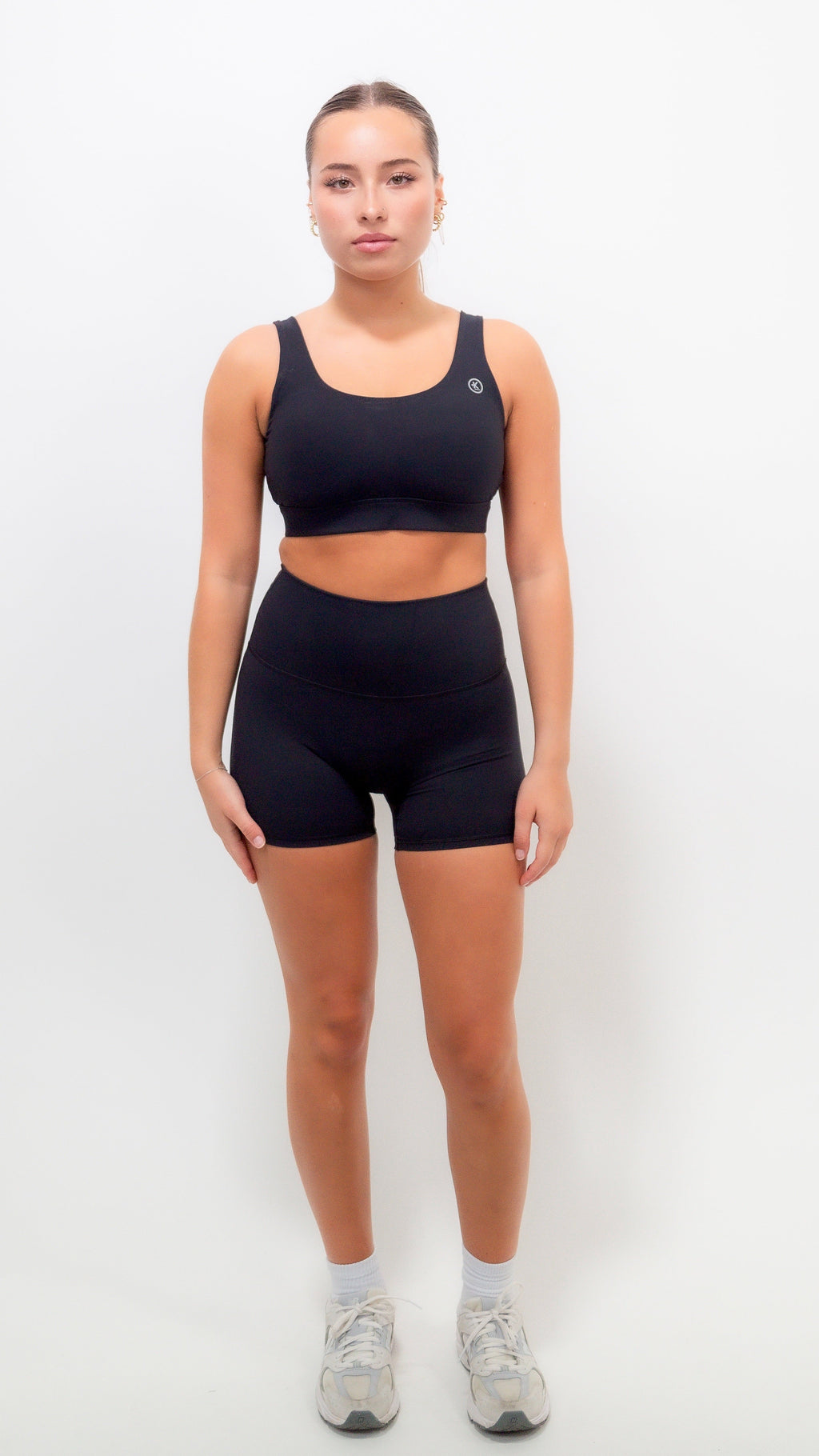 KIMITH BRAND I Am Beautifully Radiant Quick-Dry Butter Black Short — detail close-up