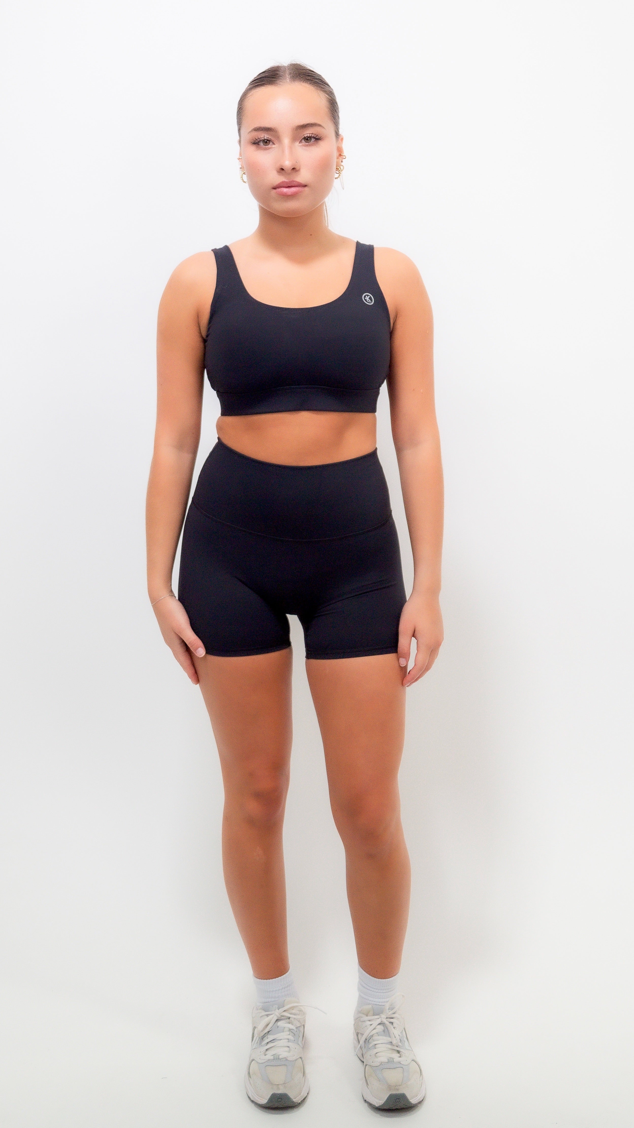 KIMITH BRAND I Am Beautifully Radiant Quick-Dry Butter Black Short — detail close-up