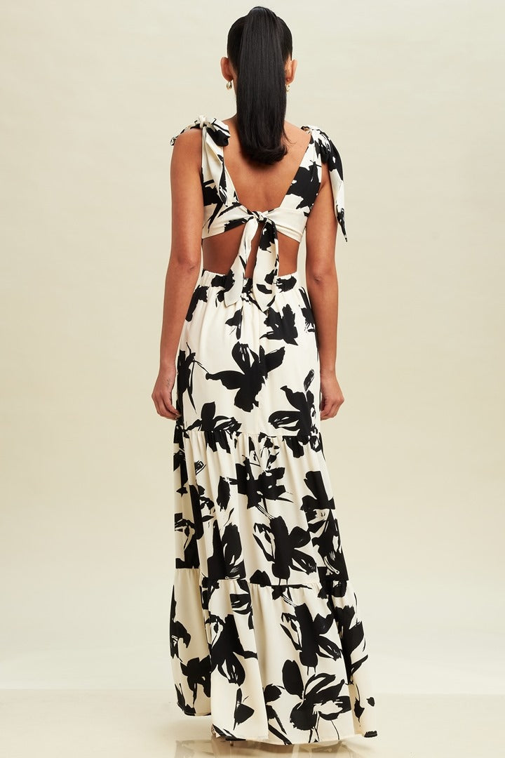 Pretty Little Patriot Pretty Little Patriot Black & White Beach Maxi — Black detail